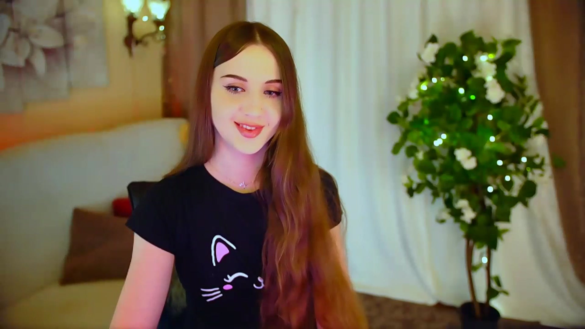 Gallery image thumbnail from Innocent_Soul's myfreecams stream on, 04/16/2024, 15:16 image 2 of 20