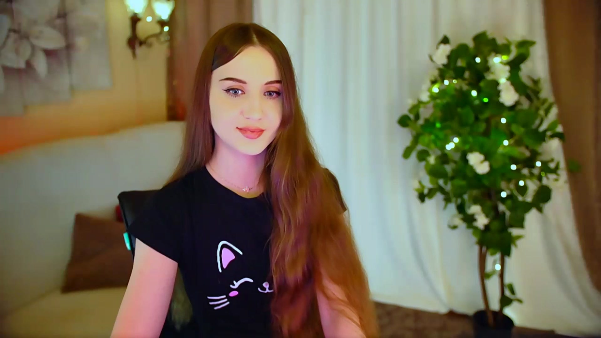 Gallery image thumbnail from Innocent_Soul's myfreecams stream on, 04/16/2024, 15:16 image 1 of 20