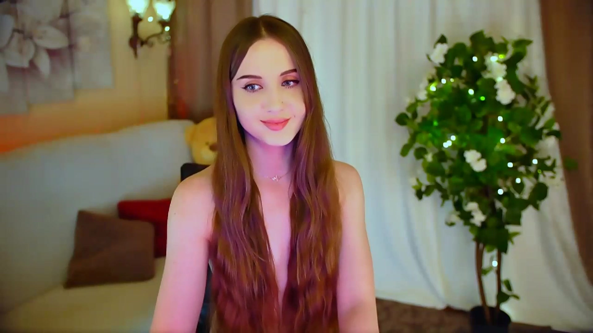 Gallery image thumbnail from Innocent_Soul's myfreecams stream on, 04/16/2024, 16:37 image 4 of 20