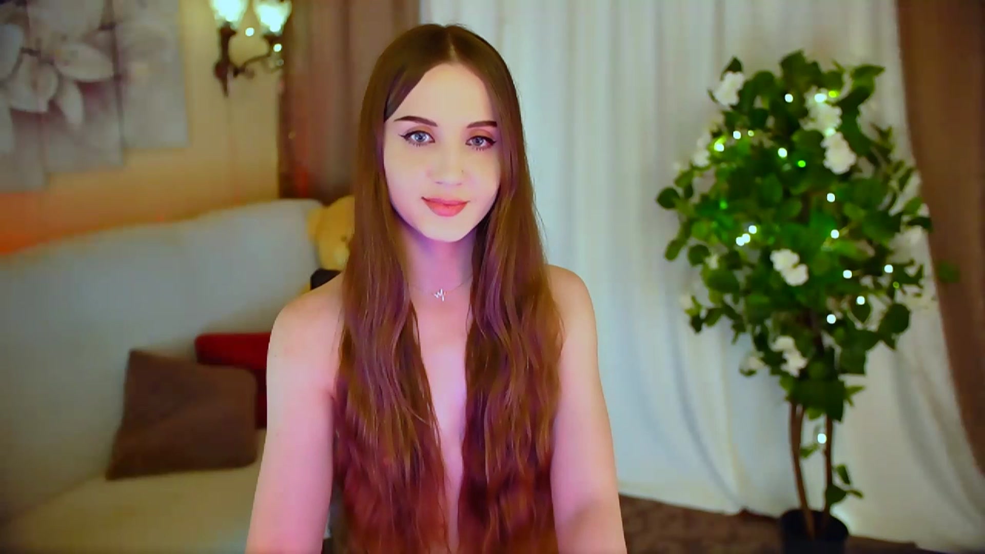 Gallery image thumbnail from Innocent_Soul's myfreecams stream on, 04/16/2024, 16:37 image 3 of 20