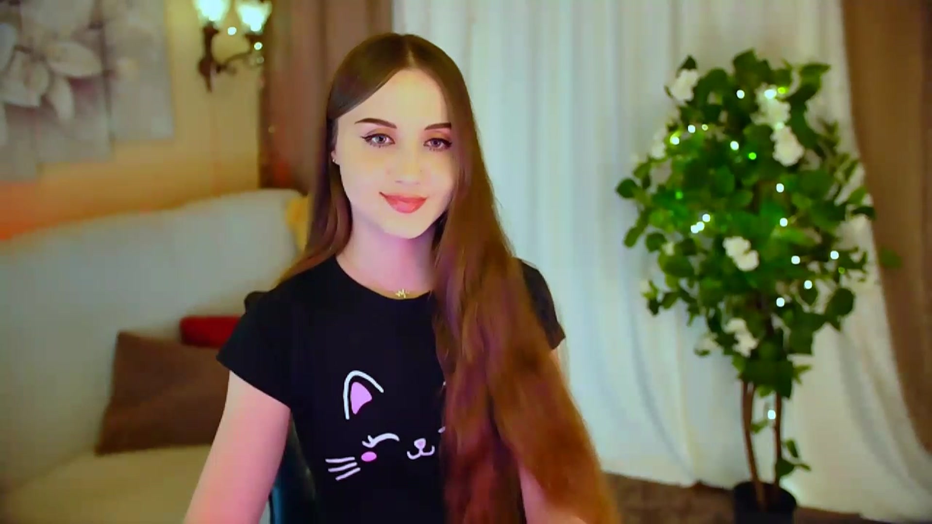 Gallery image thumbnail from Innocent_Soul's myfreecams stream on, 04/16/2024, 17:41 image 7 of 20