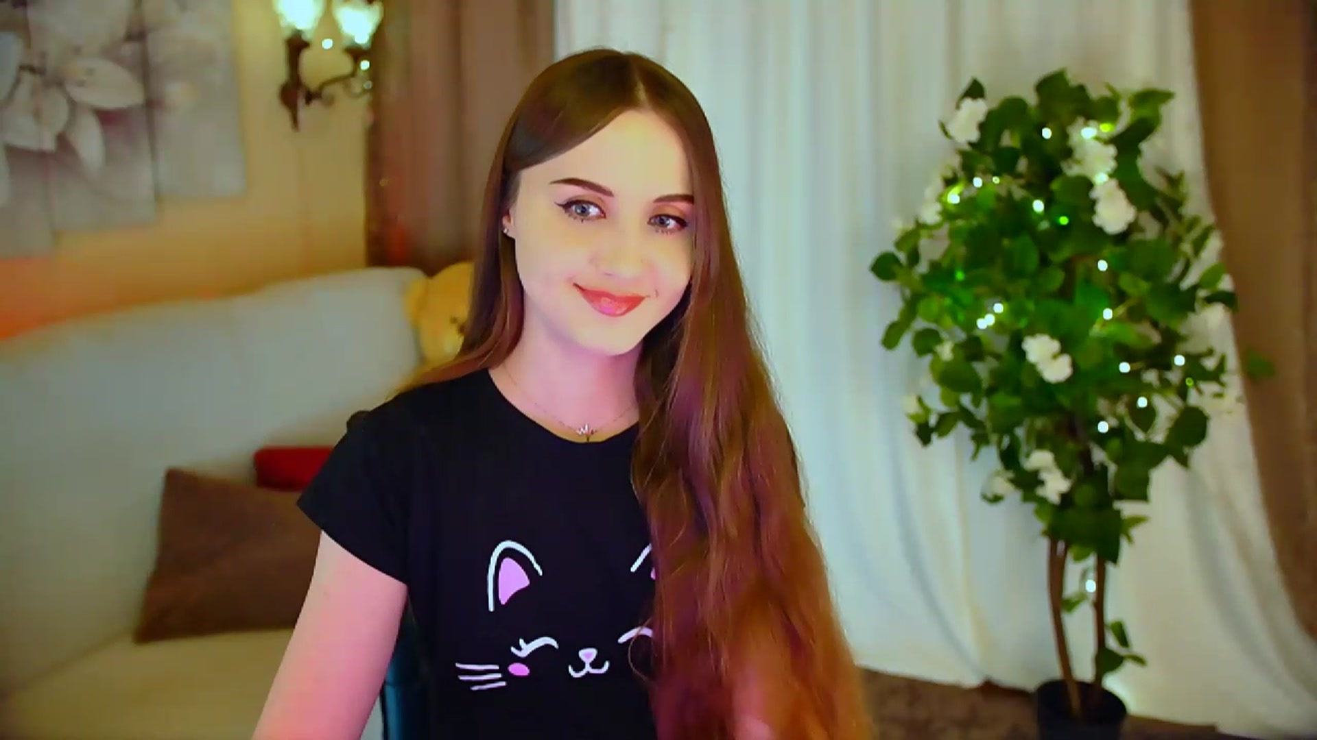 Gallery image thumbnail from Innocent_Soul's myfreecams stream on, 04/16/2024, 17:41 image 4 of 20
