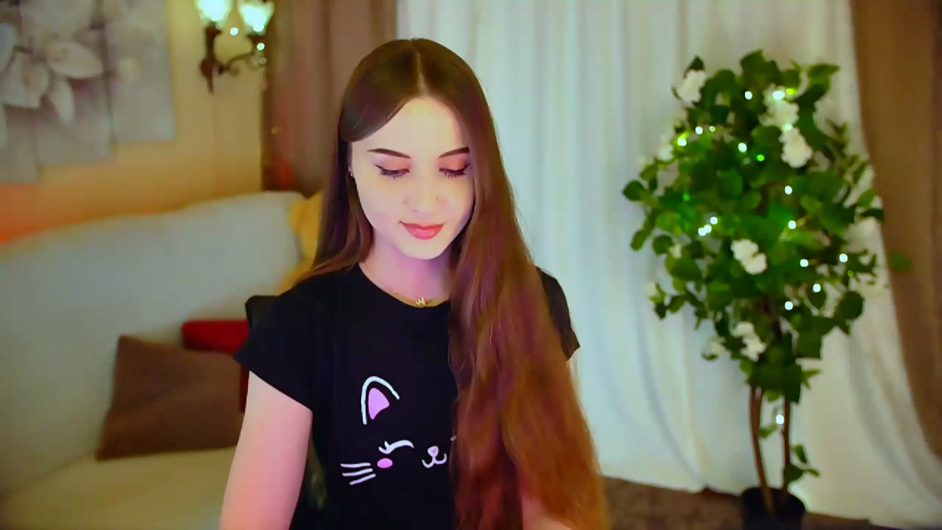 Gallery image thumbnail from Innocent_Soul's myfreecams stream on, 04/16/2024, 17:41 image 14 of 20