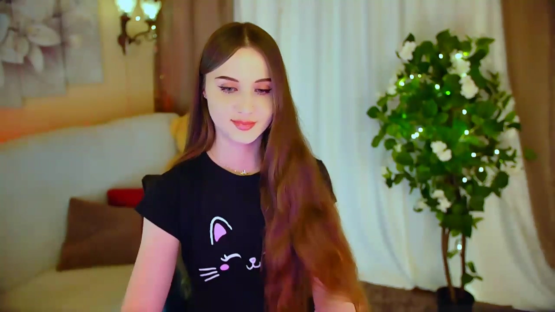 Gallery image thumbnail from Innocent_Soul's myfreecams stream on, 04/16/2024, 17:41 image 16 of 20