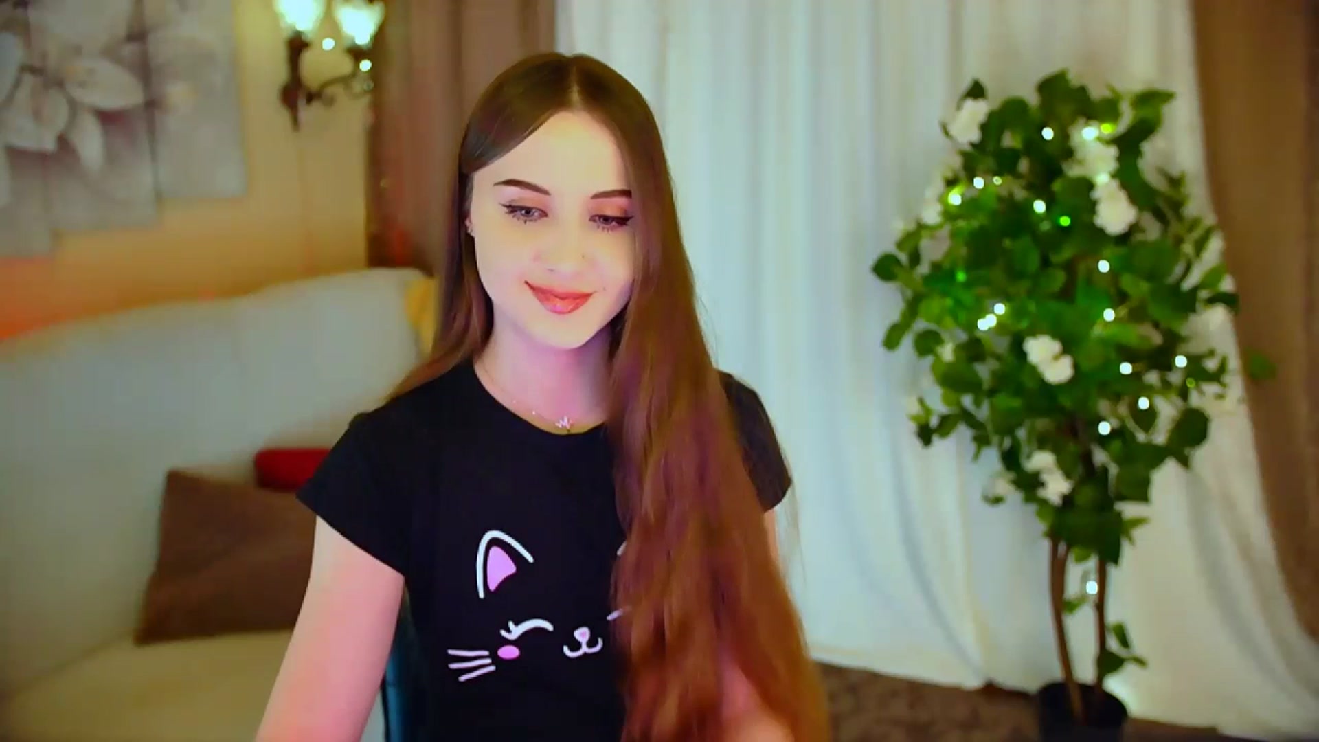 Gallery image thumbnail from Innocent_Soul's myfreecams stream on, 04/16/2024, 17:41 image 3 of 20