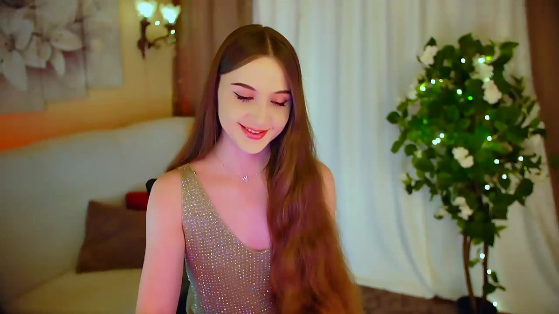 Gallery image thumbnail from Innocent_Soul's myfreecams stream on, 04/17/2024, 18:39 image 15 of 20