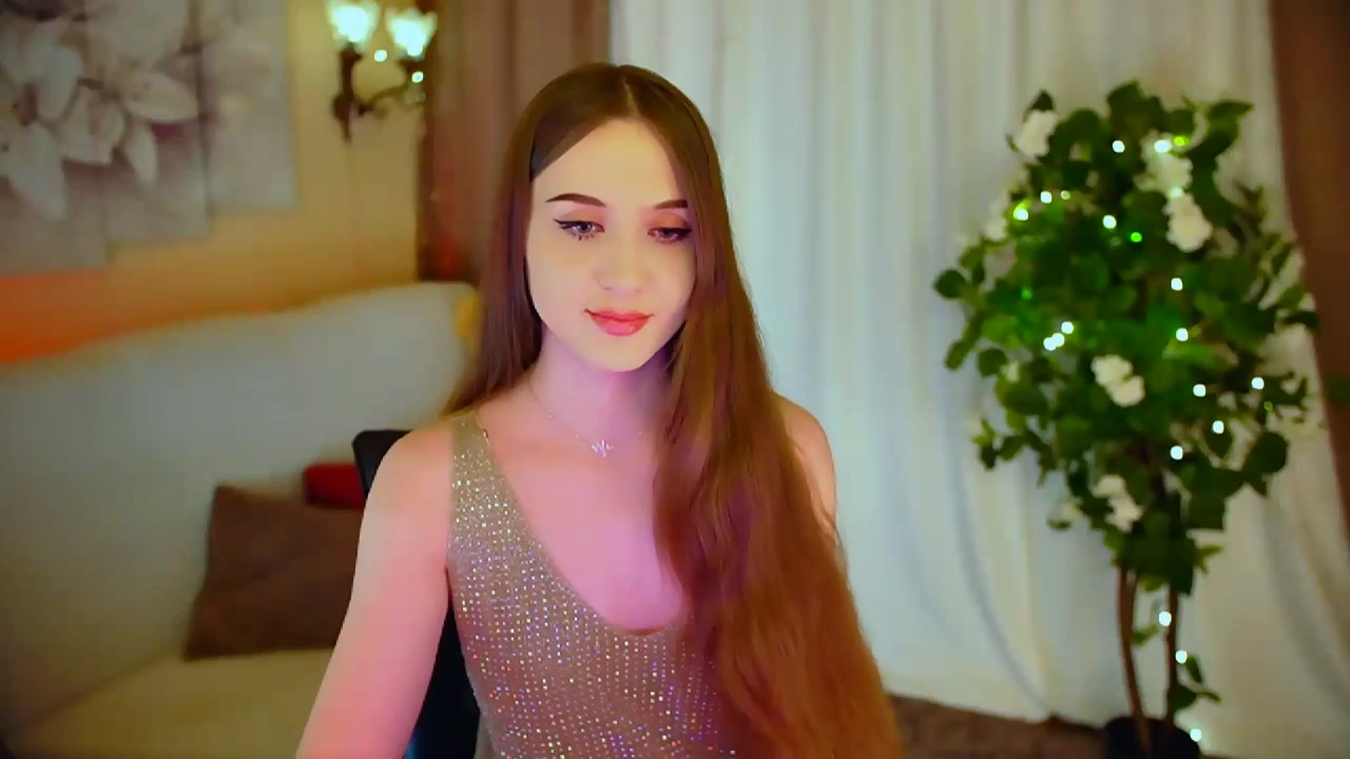 Gallery image thumbnail from Innocent_Soul's myfreecams stream on, 04/17/2024, 18:39 image 8 of 20