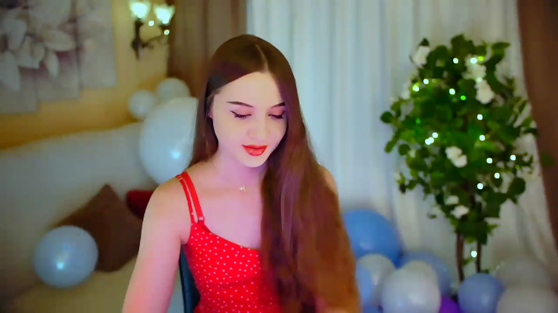 Gallery image thumbnail from Innocent_Soul's myfreecams stream on, 04/25/2024, 14:18 image 6 of 20