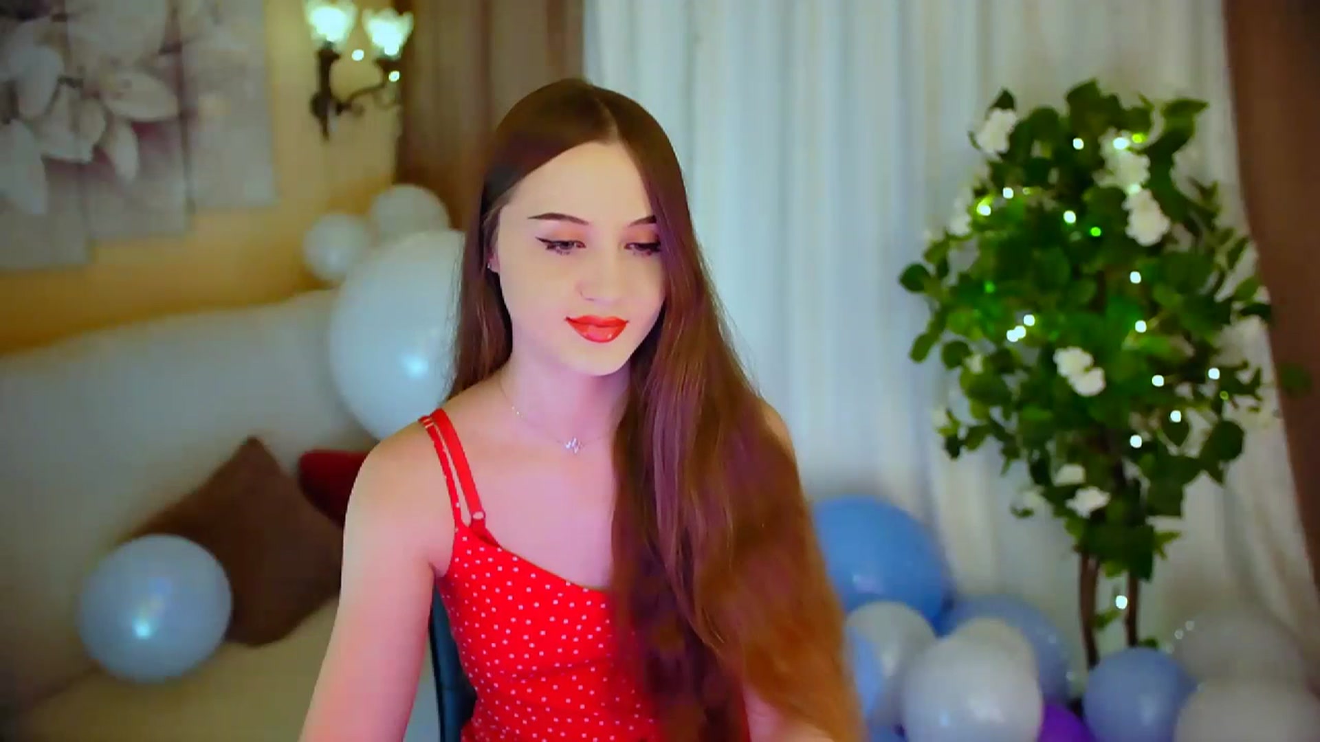 Gallery image thumbnail from Innocent_Soul's myfreecams stream on, 04/25/2024, 14:18 image 4 of 20