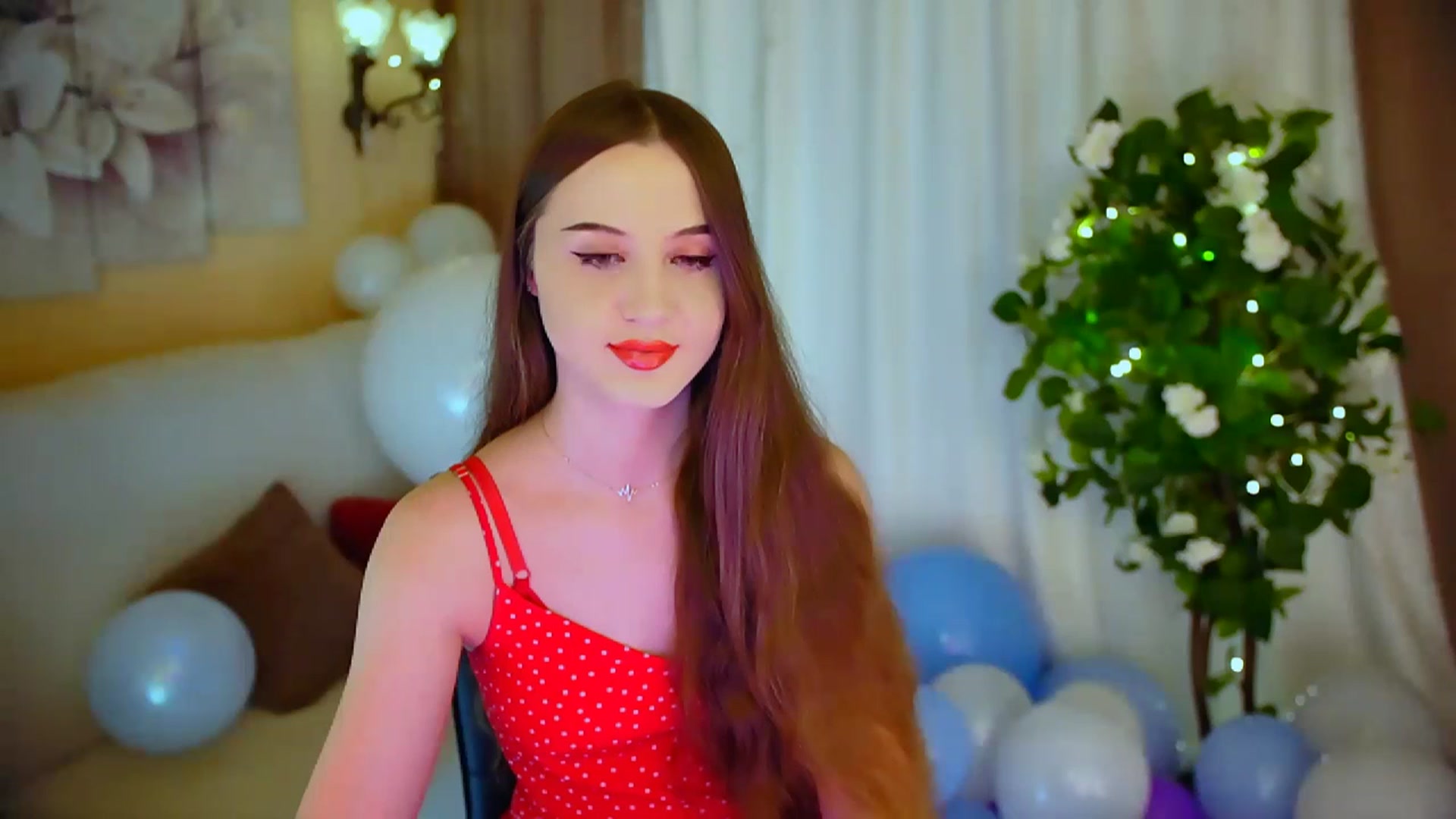 Gallery image thumbnail from Innocent_Soul's myfreecams stream on, 04/25/2024, 14:18 image 15 of 20