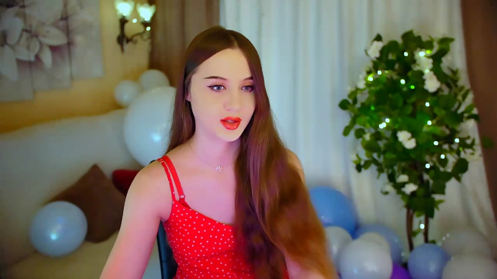 Gallery image thumbnail from Innocent_Soul's myfreecams stream on, 04/25/2024, 14:18 image 11 of 20