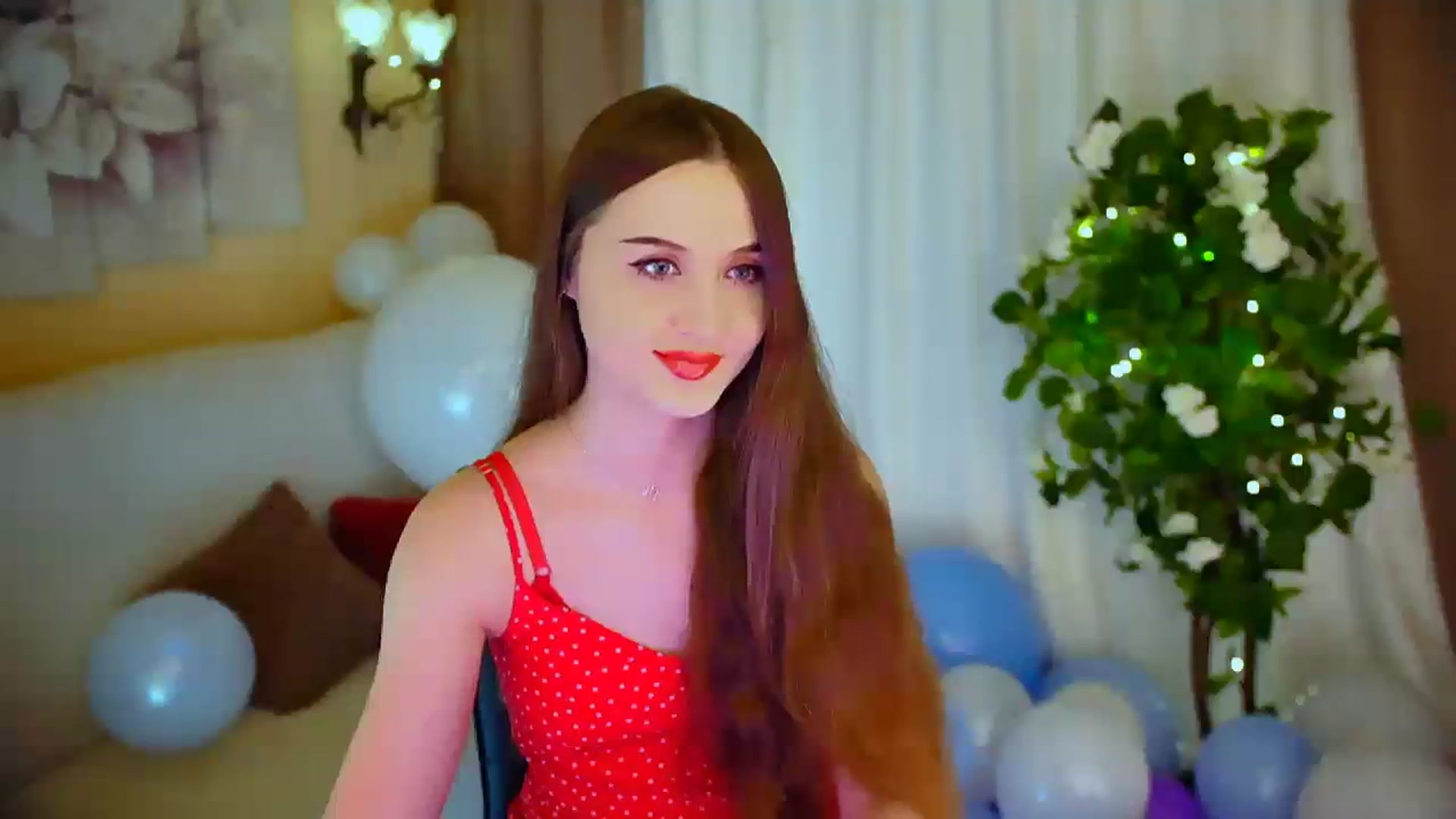 Gallery image thumbnail from Innocent_Soul's myfreecams stream on, 04/25/2024, 14:18 image 5 of 20