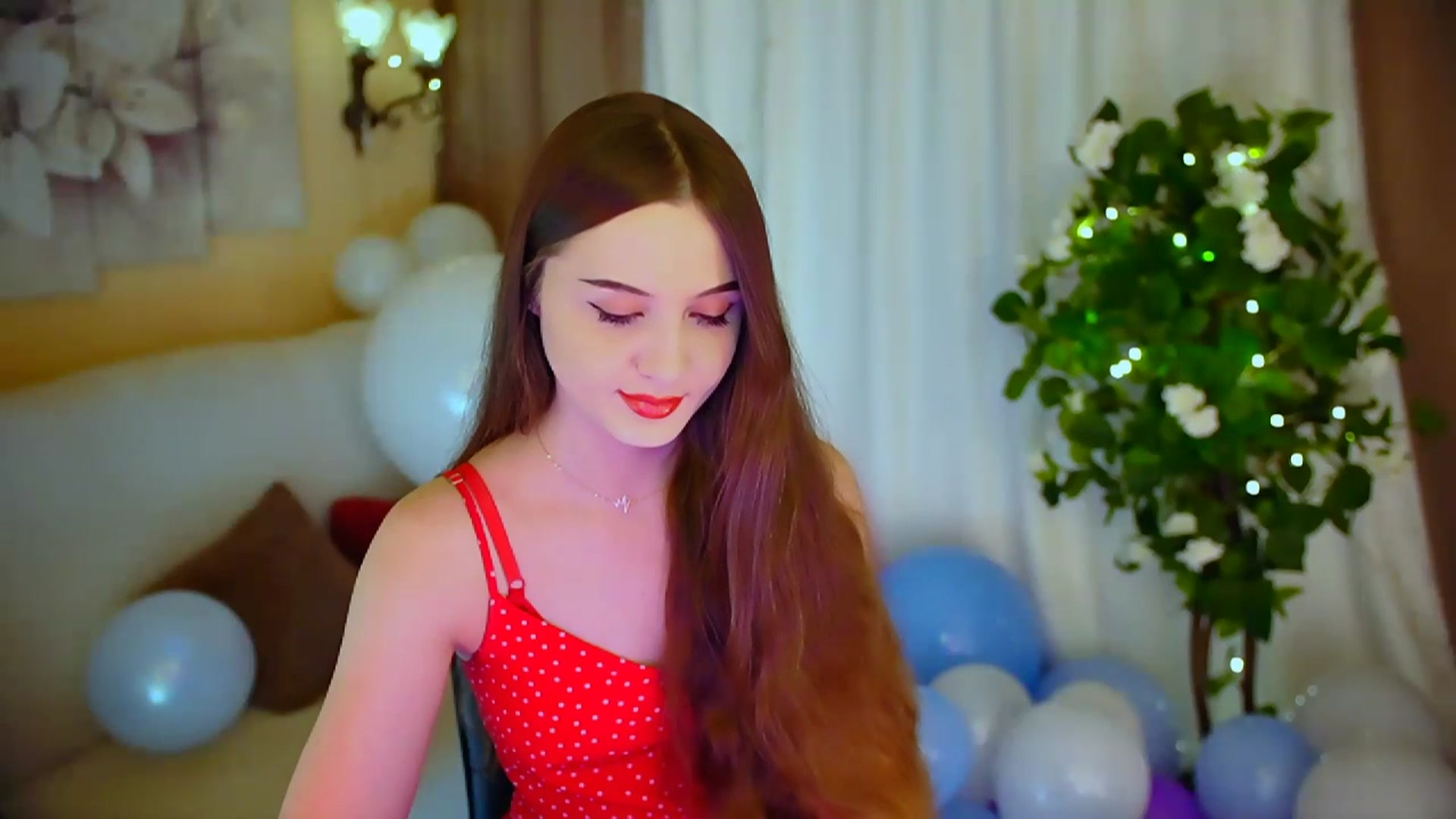 Gallery image thumbnail from Innocent_Soul's myfreecams stream on, 04/25/2024, 14:32 image 4 of 20