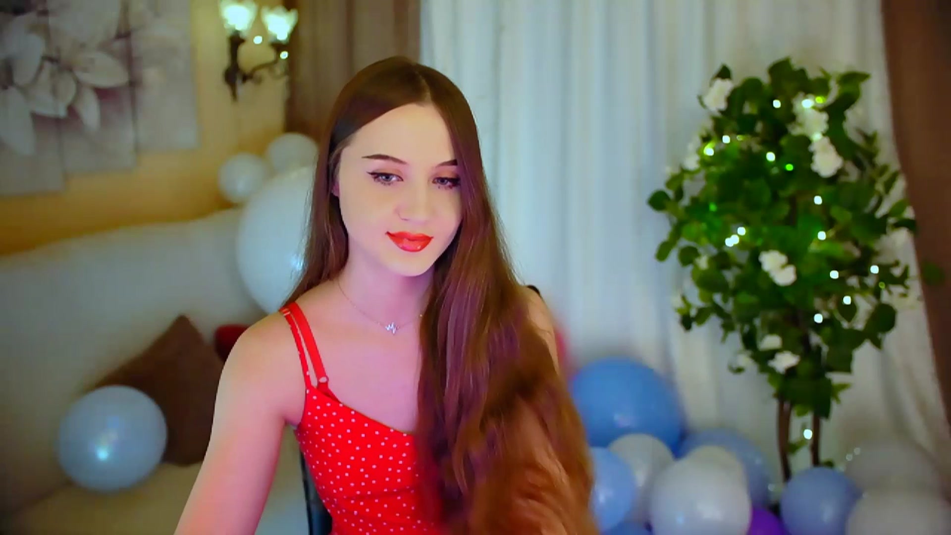 Gallery image thumbnail from Innocent_Soul's myfreecams stream on, 04/25/2024, 14:32 image 18 of 20