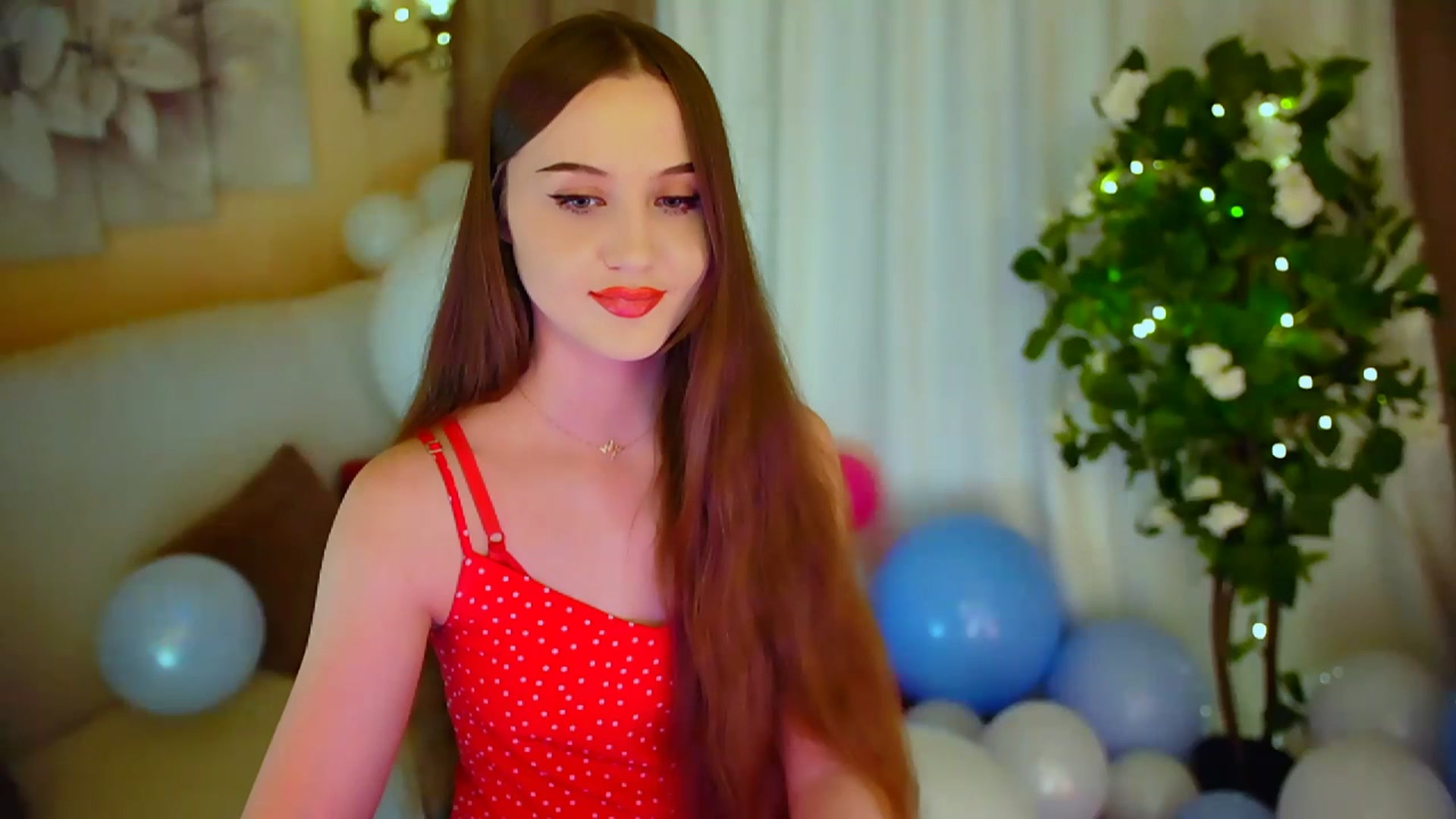Gallery image thumbnail from Innocent_Soul's myfreecams stream on, 04/25/2024, 18:06 image 15 of 20