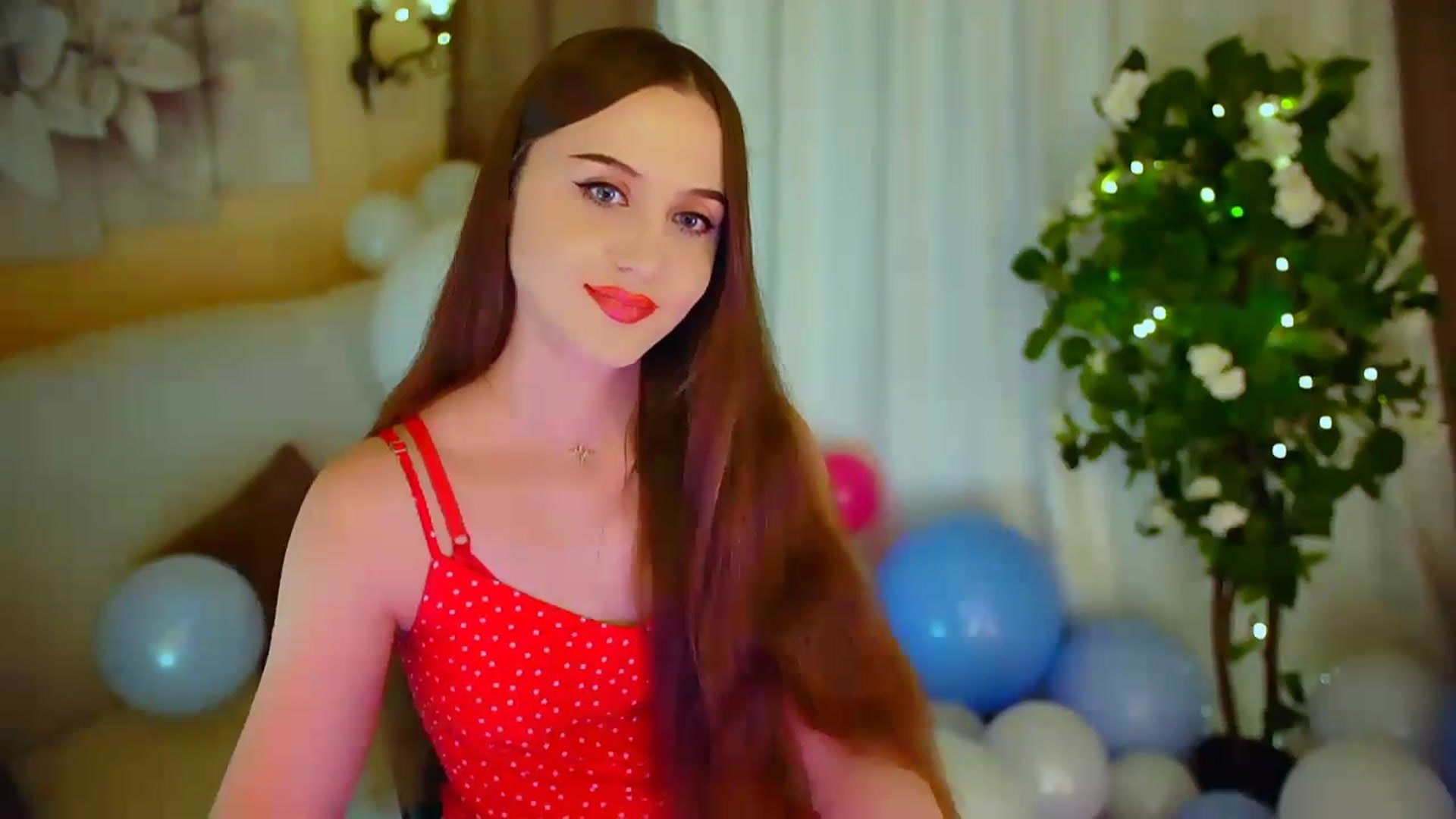 Gallery image thumbnail from Innocent_Soul's myfreecams stream on, 04/25/2024, 18:06 image 13 of 20