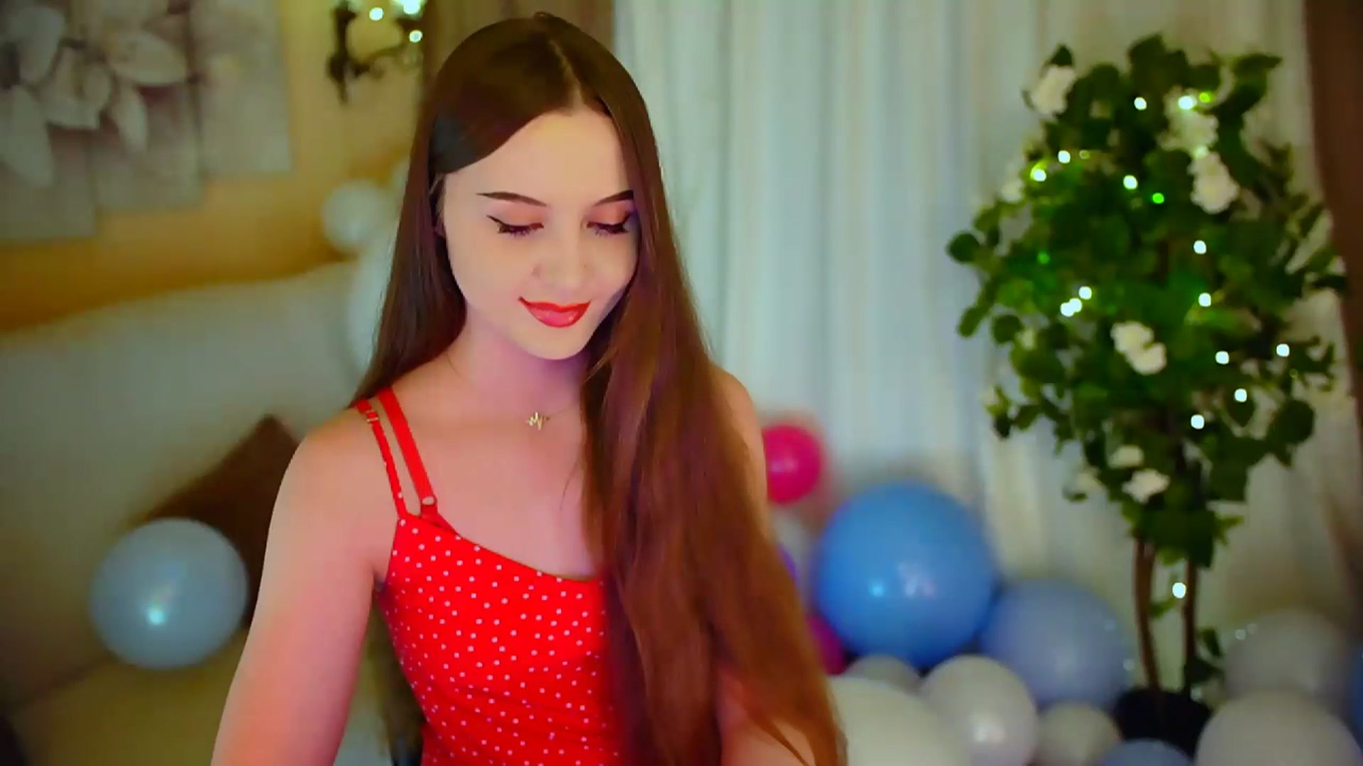 Gallery image thumbnail from Innocent_Soul's myfreecams stream on, 04/25/2024, 18:06 image 10 of 20