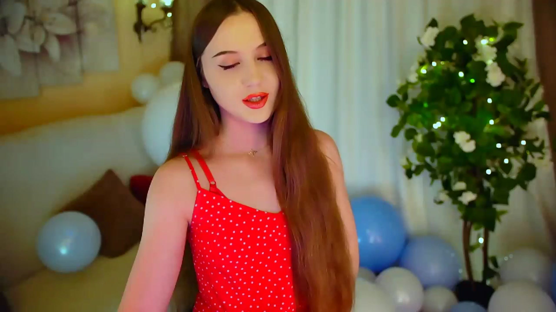 Gallery image thumbnail from Innocent_Soul's myfreecams stream on, 04/25/2024, 18:06 image 1 of 20