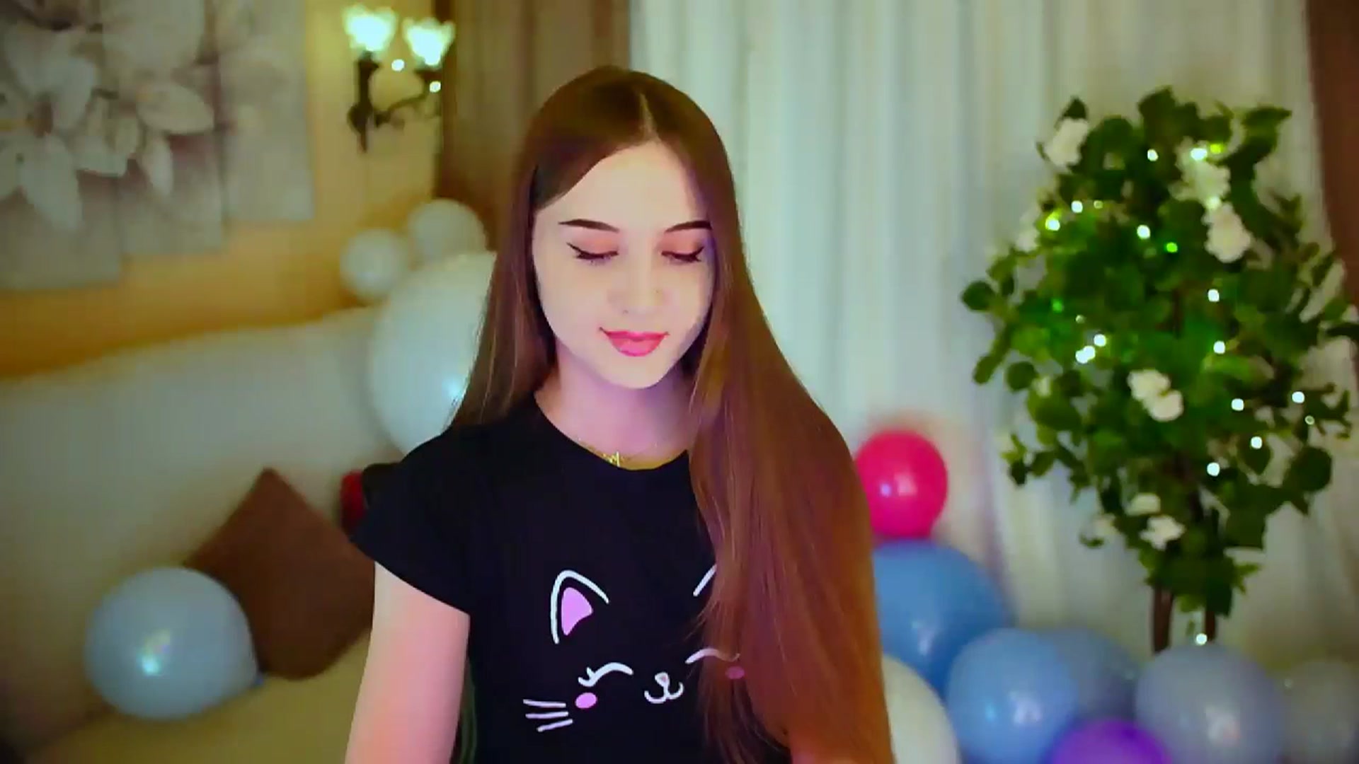 Gallery image thumbnail from Innocent_Soul's myfreecams stream on, 04/28/2024, 17:22 image 2 of 20