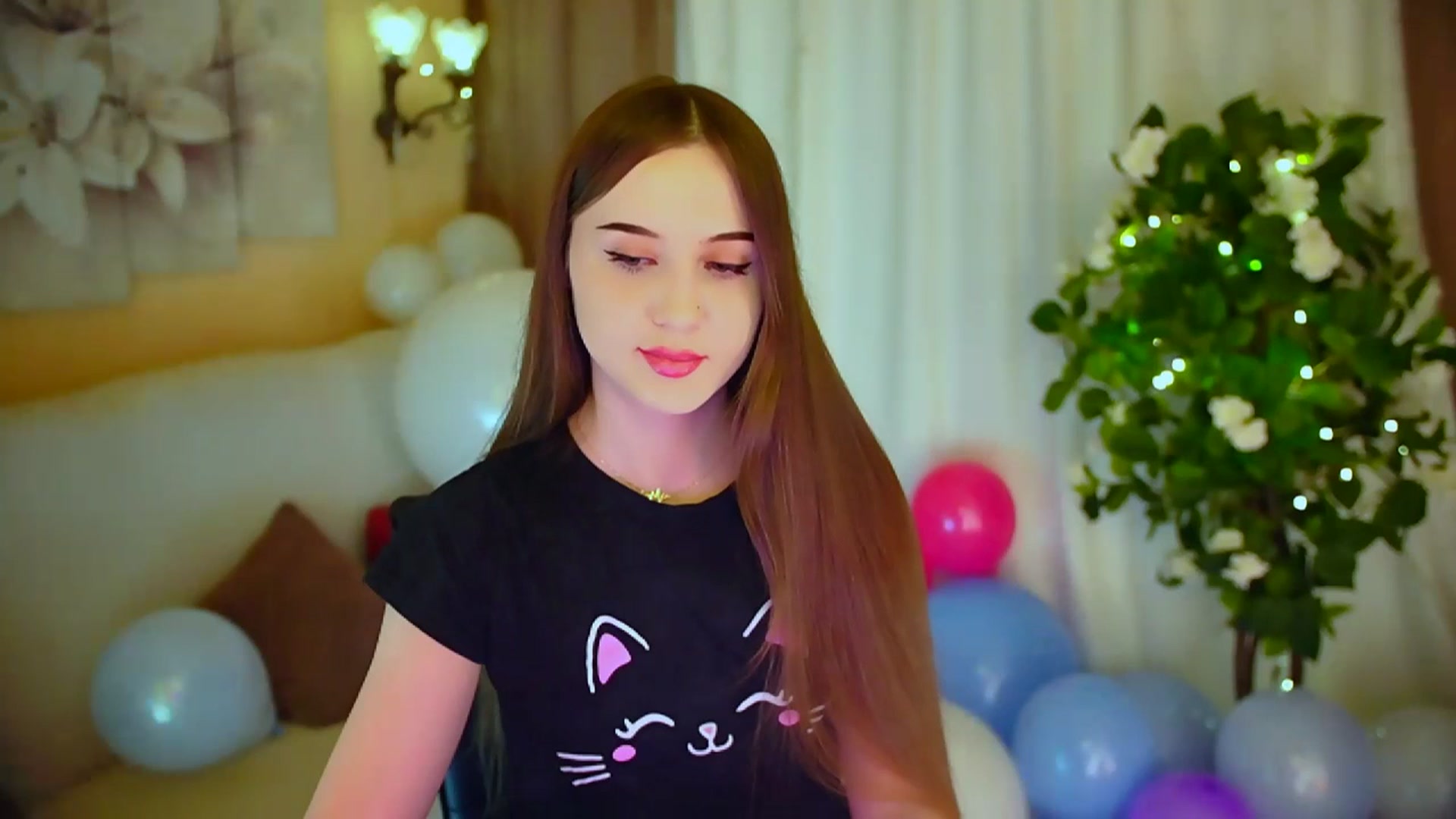 Gallery image thumbnail from Innocent_Soul's myfreecams stream on, 04/28/2024, 17:22 image 1 of 20