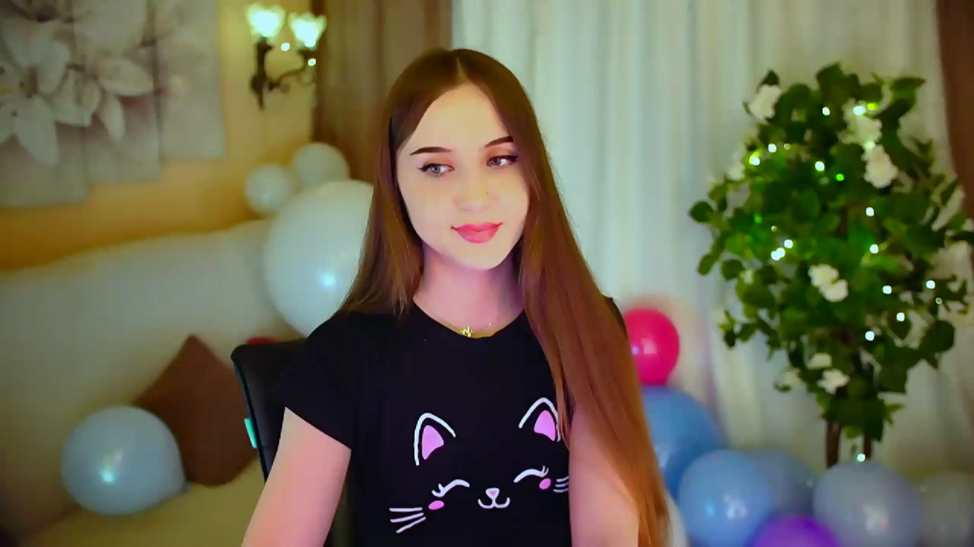 Gallery image thumbnail from Innocent_Soul's myfreecams stream on, 04/28/2024, 17:22 image 15 of 20