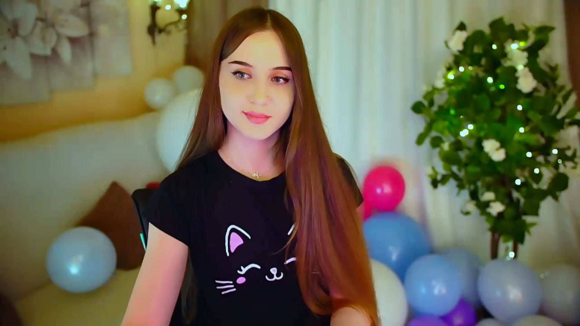 Gallery image thumbnail from Innocent_Soul's myfreecams stream on, 04/28/2024, 18:35 image 16 of 20