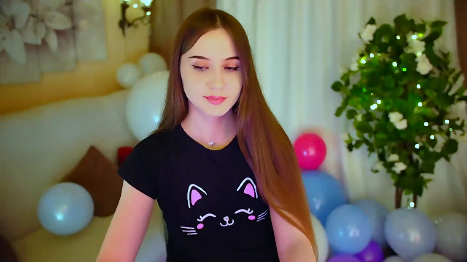 Gallery image thumbnail from Innocent_Soul's myfreecams stream on, 04/28/2024, 18:35 image 1 of 20