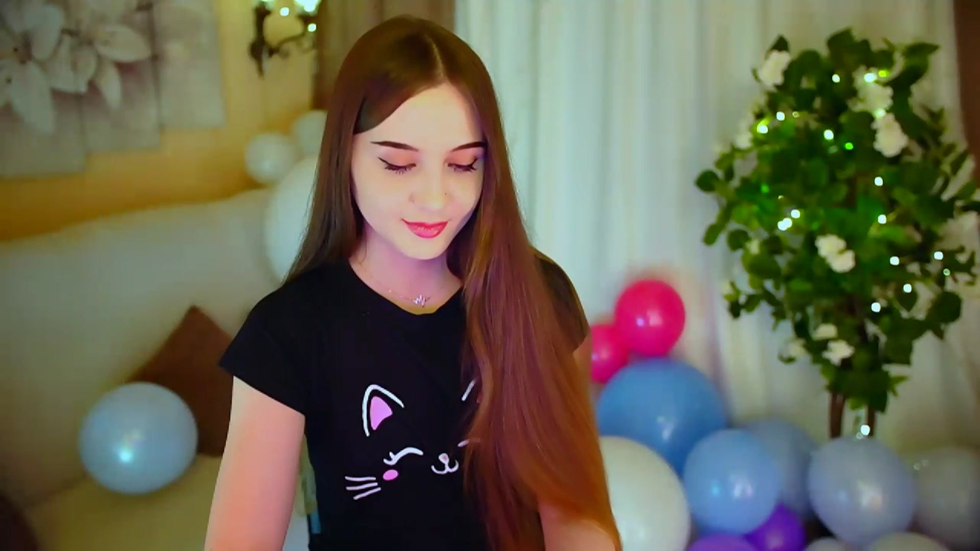 Gallery image thumbnail from Innocent_Soul's myfreecams stream on, 04/28/2024, 19:43 image 9 of 20