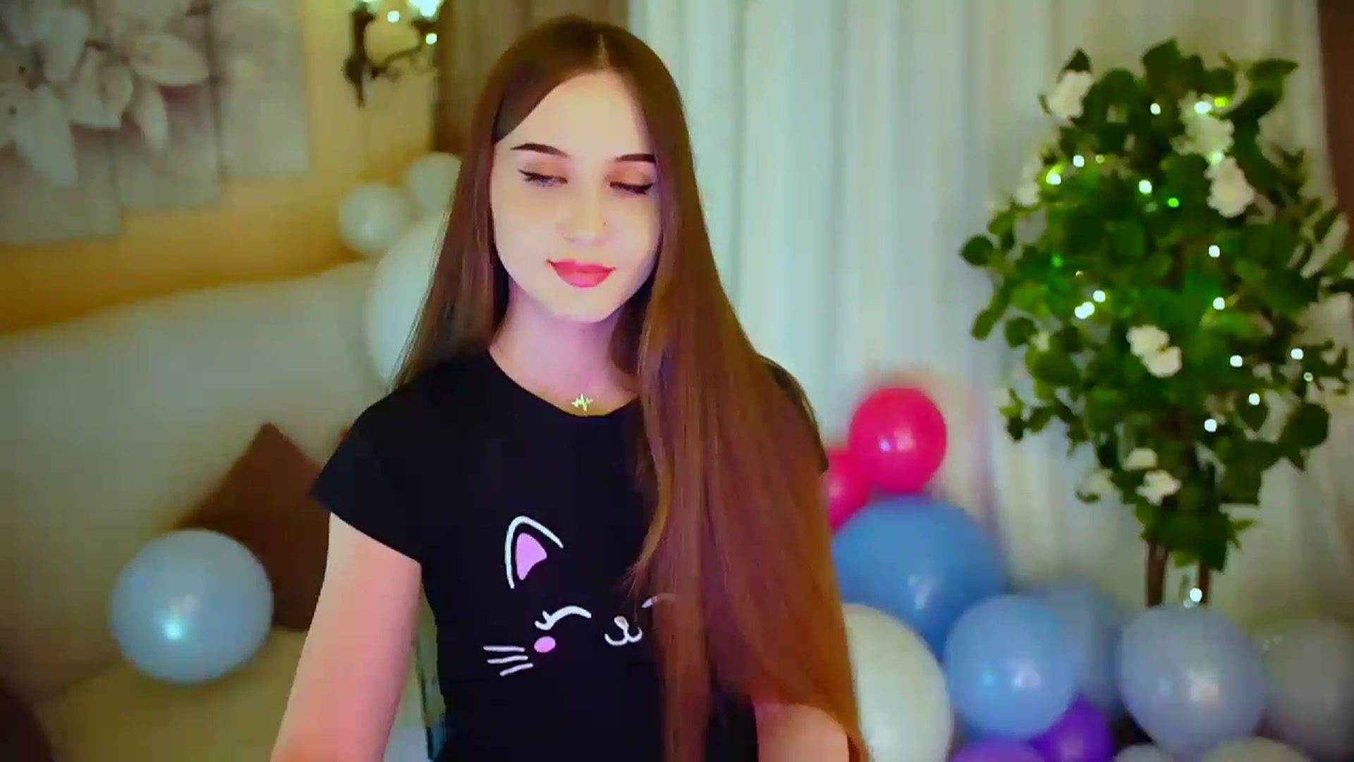 Gallery image thumbnail from Innocent_Soul's myfreecams stream on, 04/28/2024, 20:05 image 16 of 20