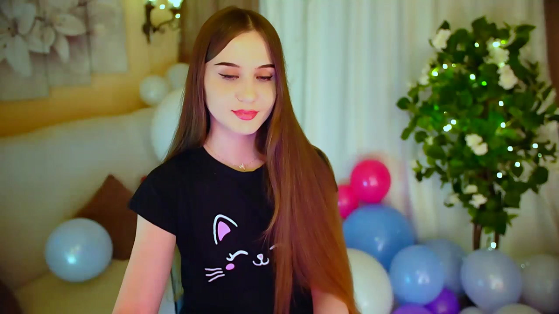 Gallery image thumbnail from Innocent_Soul's myfreecams stream on, 04/28/2024, 20:05 image 13 of 20