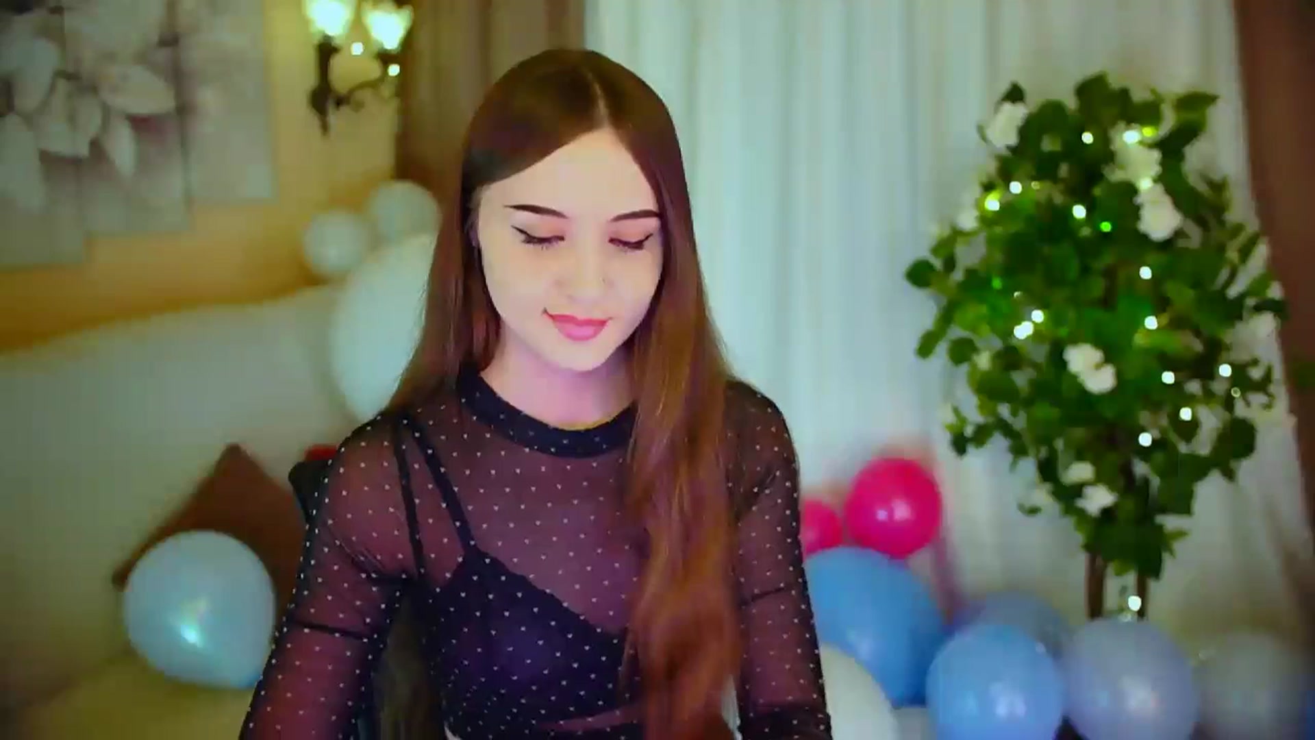 Gallery image thumbnail from Innocent_Soul's myfreecams stream on, 04/29/2024, 14:13 image 4 of 20