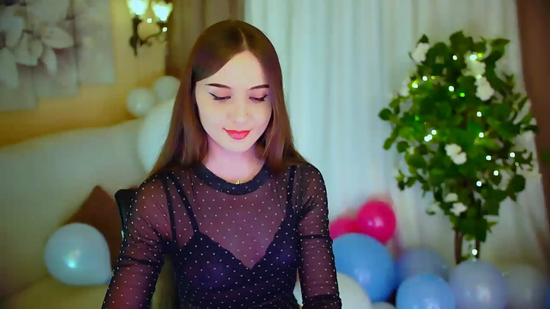 Gallery image thumbnail from Innocent_Soul's myfreecams stream on, 04/29/2024, 19:02 image 5 of 20