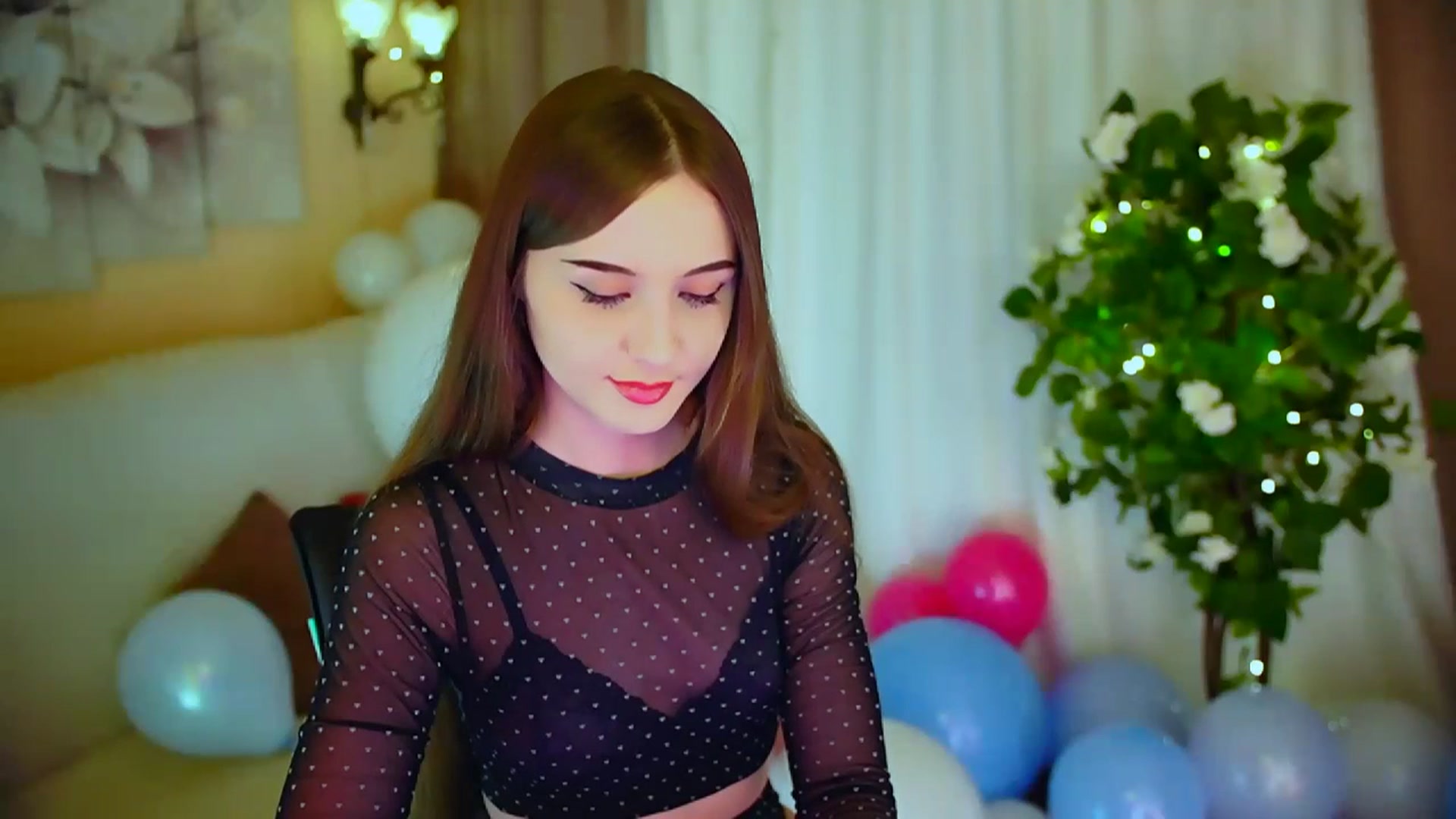 Gallery image thumbnail from Innocent_Soul's myfreecams stream on, 04/29/2024, 19:02 image 2 of 20