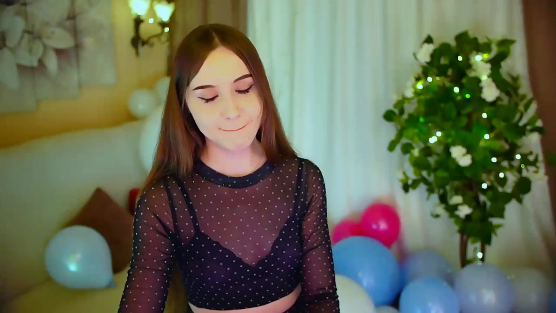 Gallery image thumbnail from Innocent_Soul's myfreecams stream on, 04/29/2024, 20:05 image 14 of 20