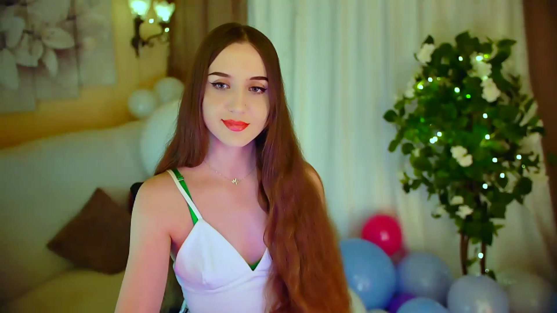 Gallery image thumbnail from Innocent_Soul's myfreecams stream on, 04/30/2024, 17:22 image 13 of 20