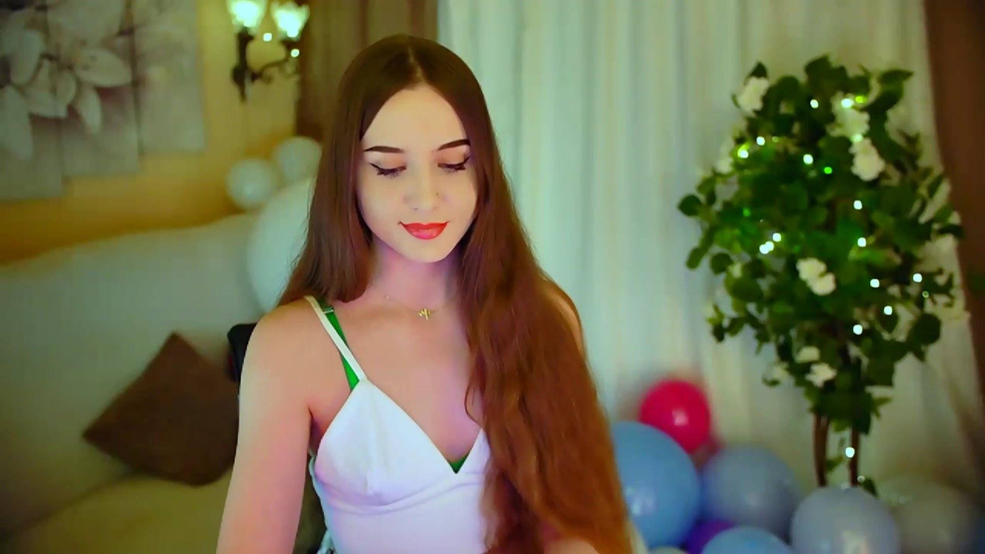 Gallery image thumbnail from Innocent_Soul's myfreecams stream on, 04/30/2024, 17:22 image 11 of 20