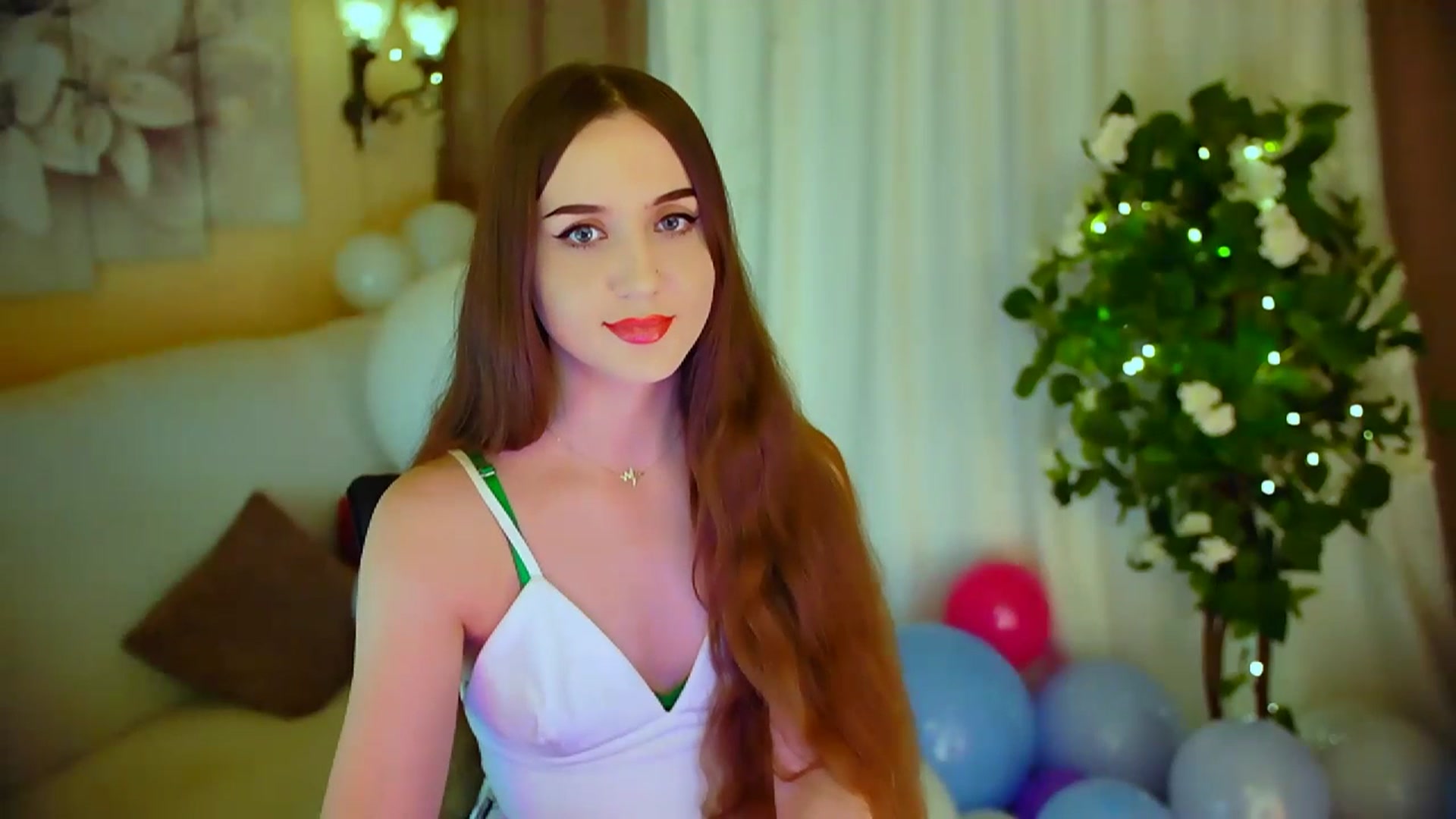 Gallery image thumbnail from Innocent_Soul's myfreecams stream on, 04/30/2024, 17:22 image 7 of 20