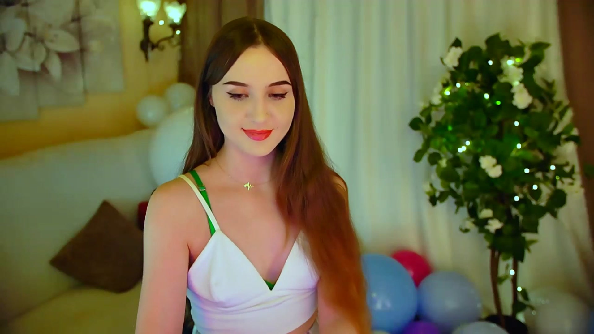 Gallery image thumbnail from Innocent_Soul's myfreecams stream on, 04/30/2024, 20:20 image 15 of 20