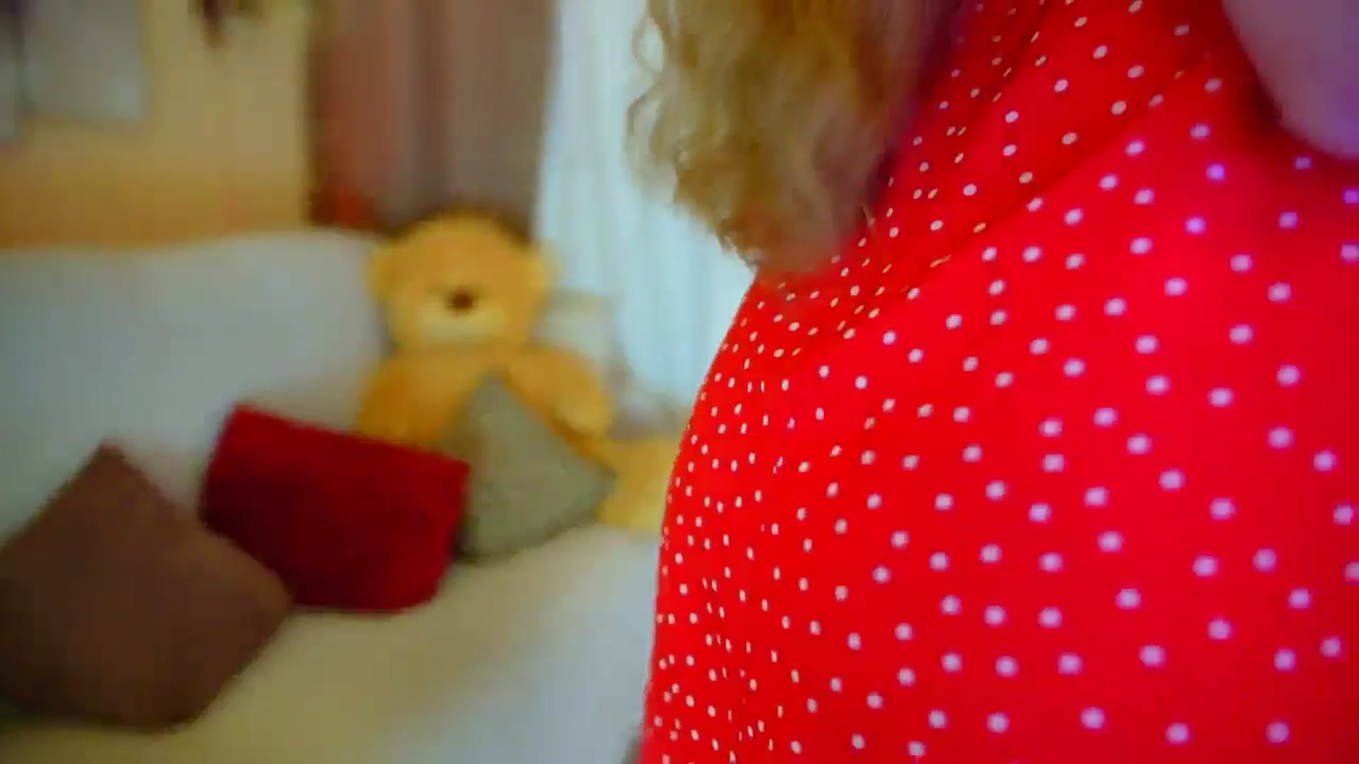 Gallery image thumbnail from Innocent_Soul's myfreecams stream on, 05/15/2024, 14:34 image 9 of 20