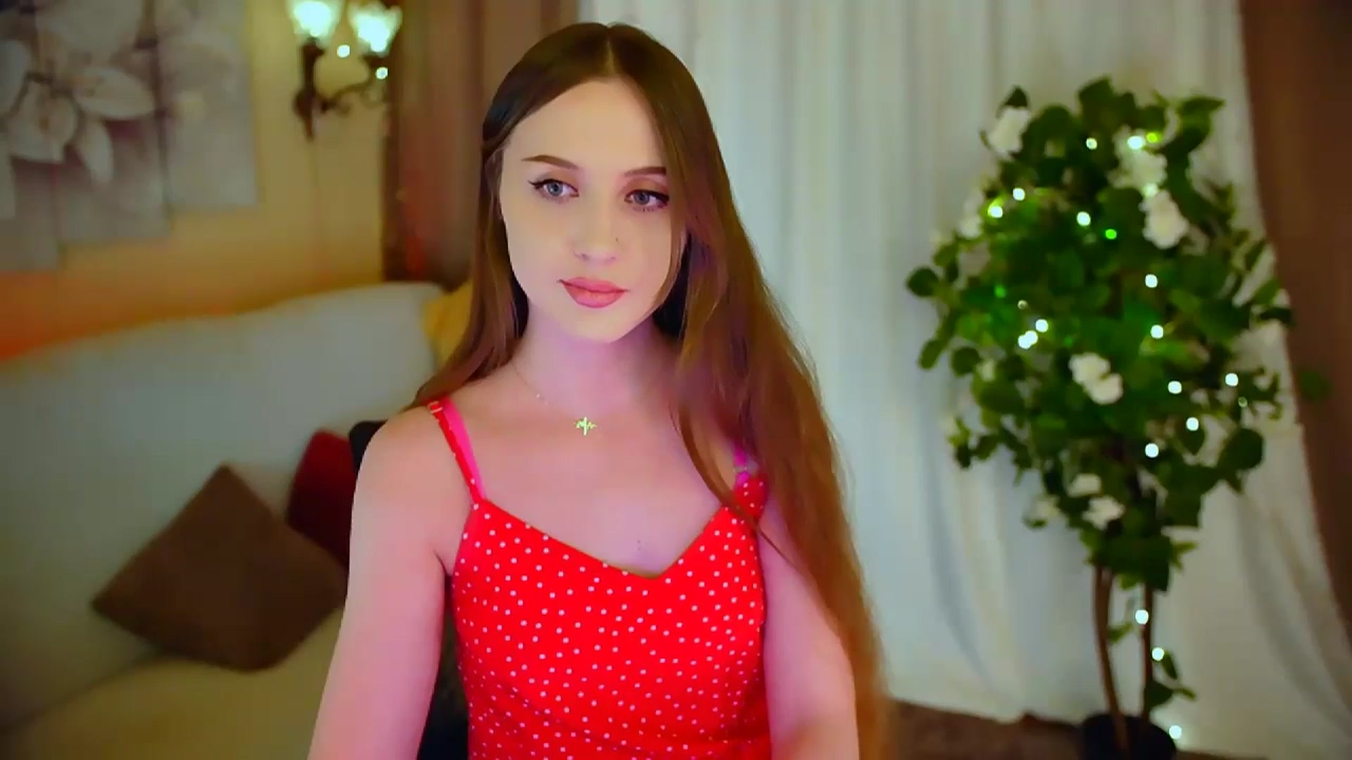 Gallery image thumbnail from Innocent_Soul's myfreecams stream on, 05/15/2024, 14:34 image 5 of 20