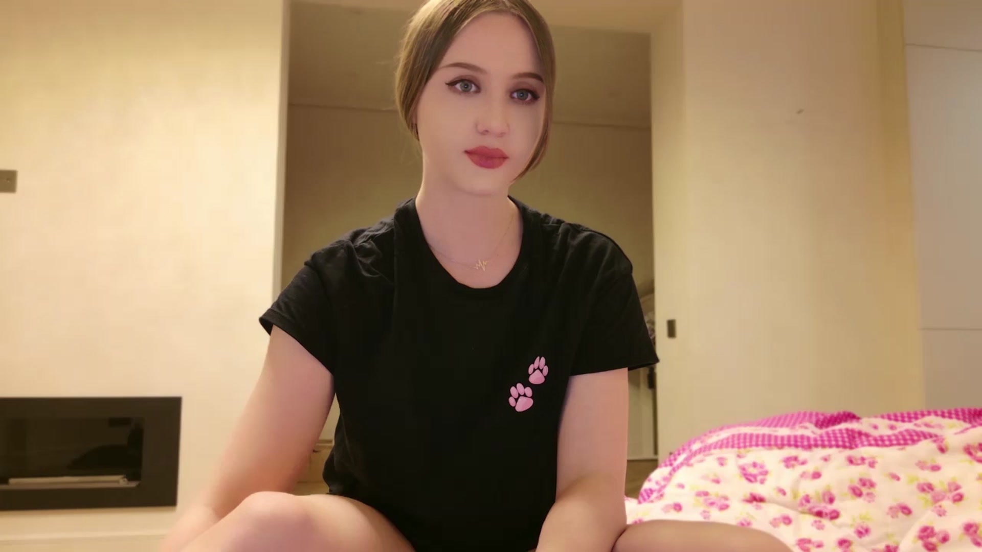 Gallery image thumbnail from Innocent_Soul's myfreecams stream on, 05/15/2024, 19:19 image 12 of 20