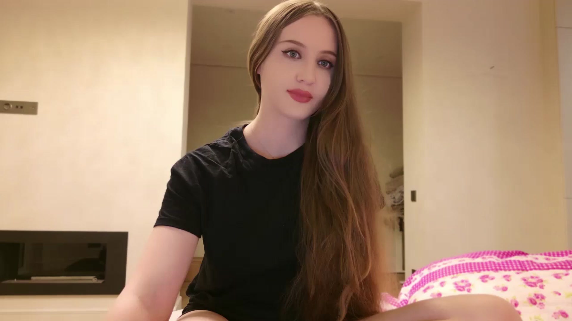 Gallery image thumbnail from Innocent_Soul's myfreecams stream on, 05/15/2024, 20:12 image 8 of 20
