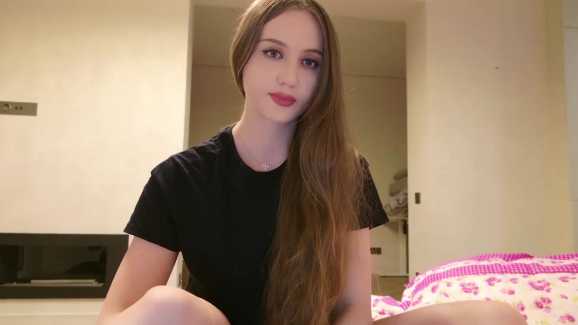 Gallery image thumbnail from Innocent_Soul's myfreecams stream on, 05/15/2024, 20:12 image 11 of 20