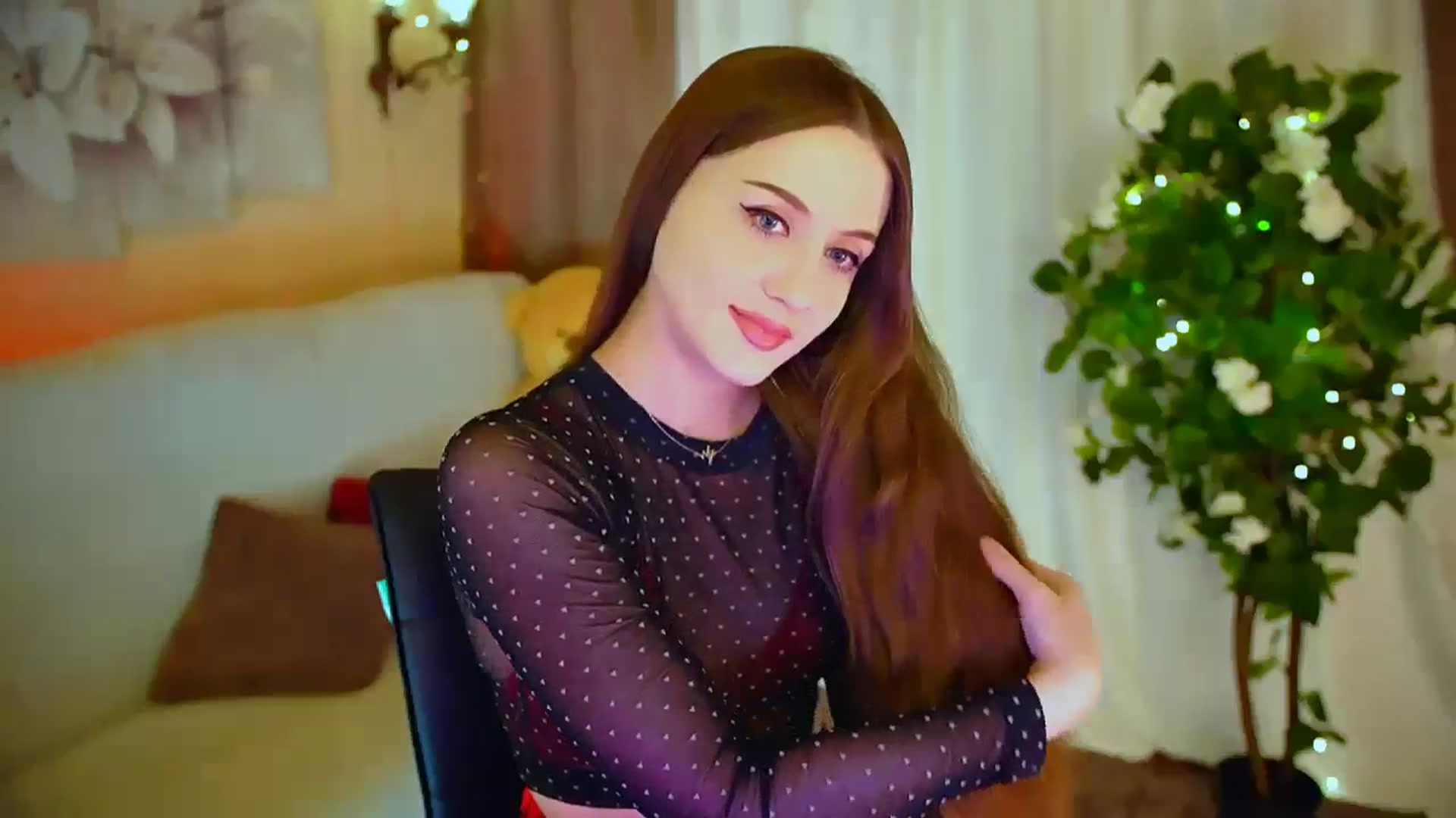 Gallery image thumbnail from Innocent_Soul's myfreecams stream on, 05/17/2024, 15:13 image 15 of 20