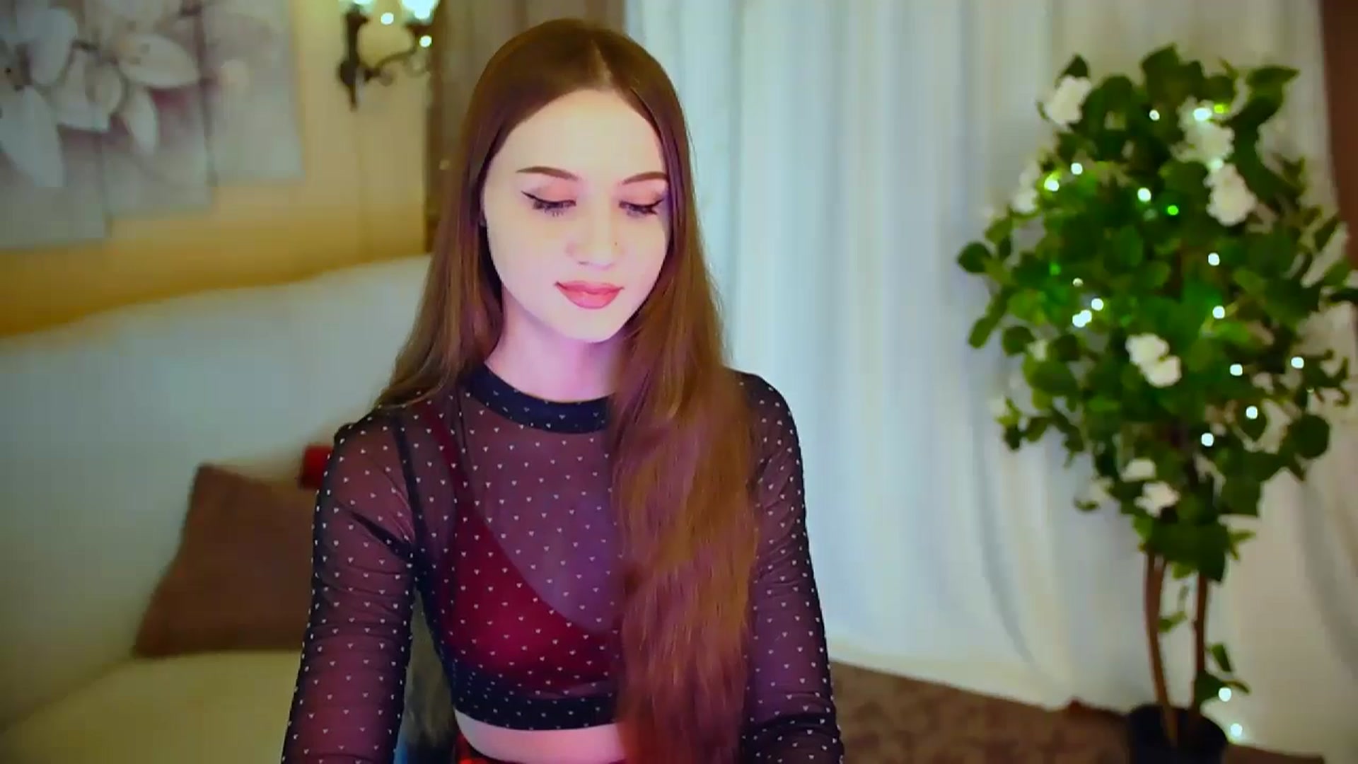 Gallery image thumbnail from Innocent_Soul's myfreecams stream on, 05/17/2024, 19:34 image 7 of 20
