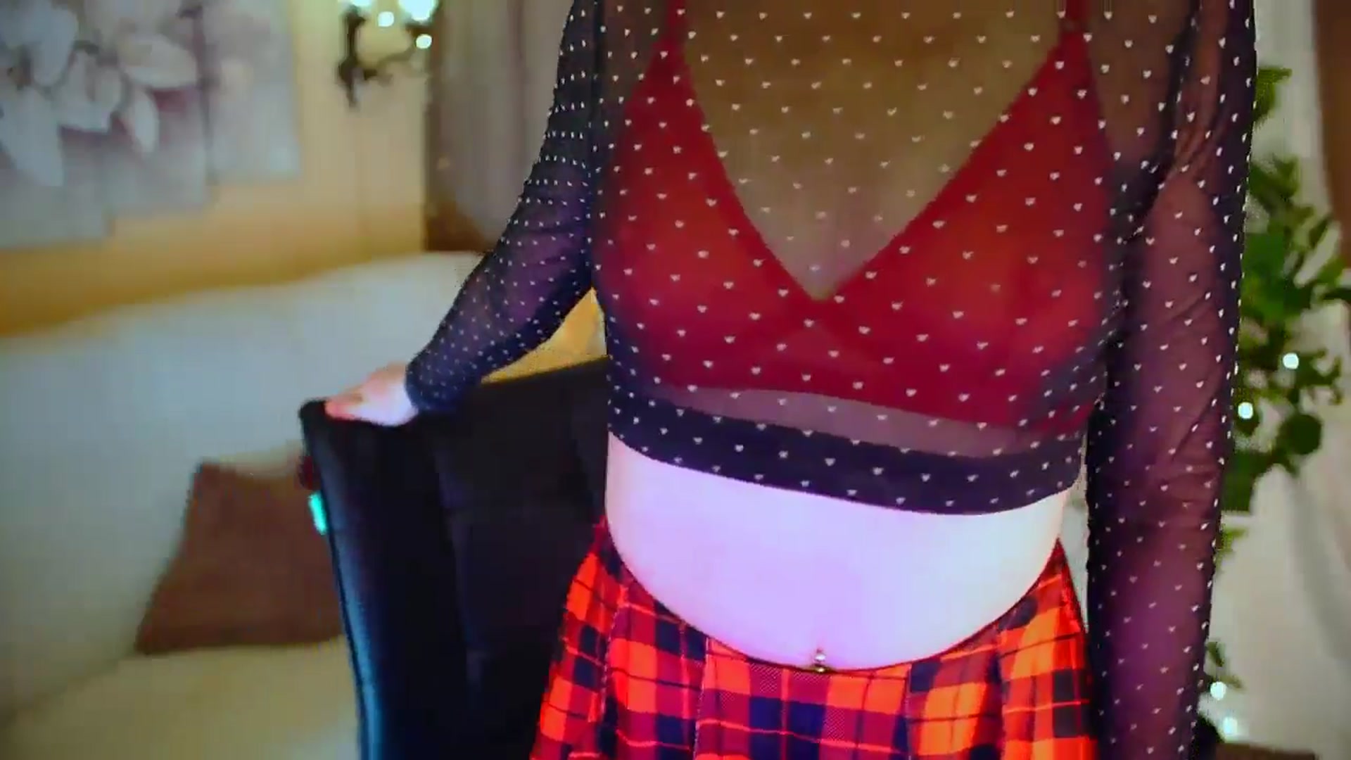 Gallery image thumbnail from Innocent_Soul's myfreecams stream on, 05/17/2024, 21:04 image 16 of 20