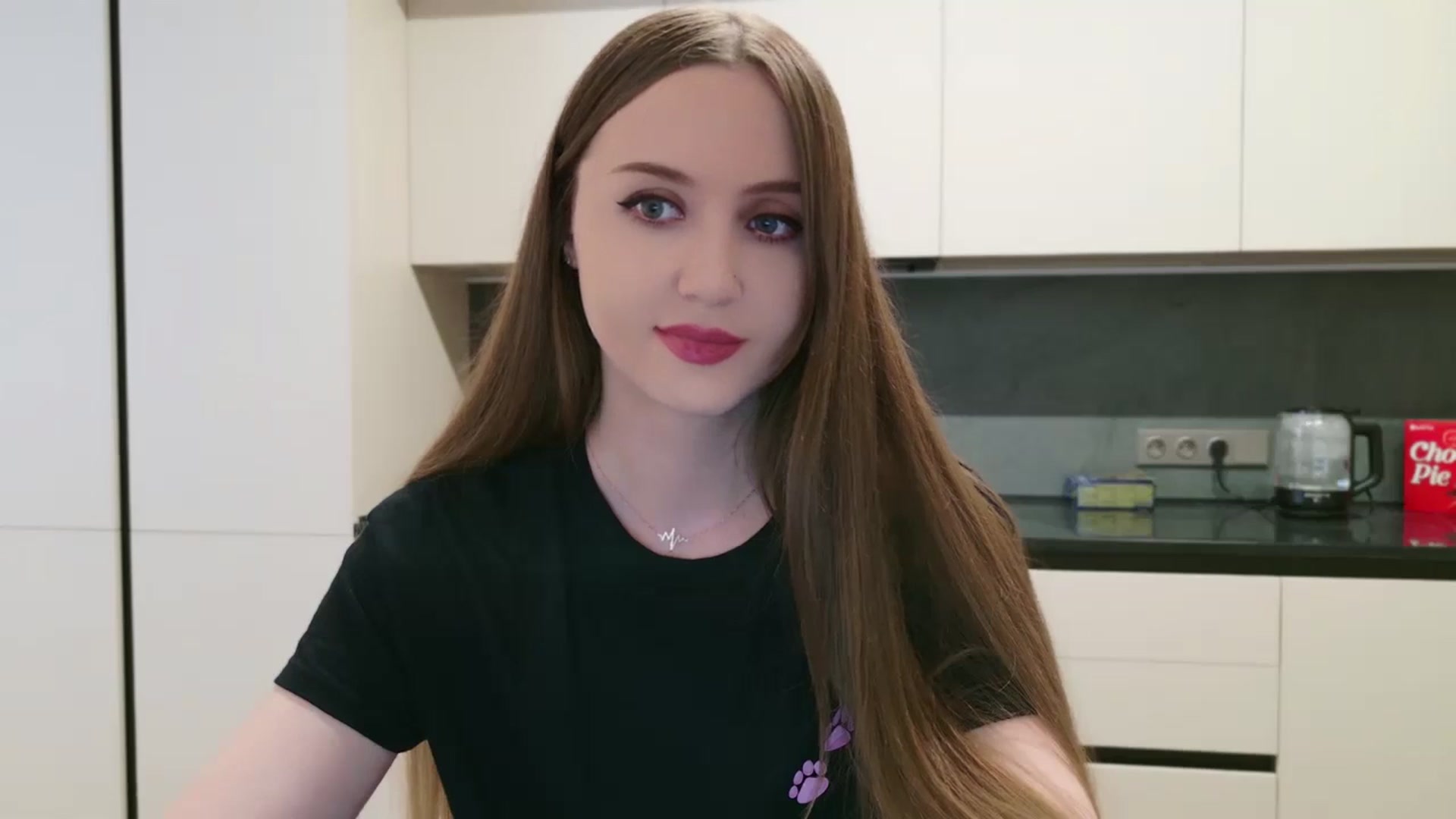 Gallery image thumbnail from Innocent_Soul's myfreecams stream on, 05/18/2024, 12:49 image 5 of 20