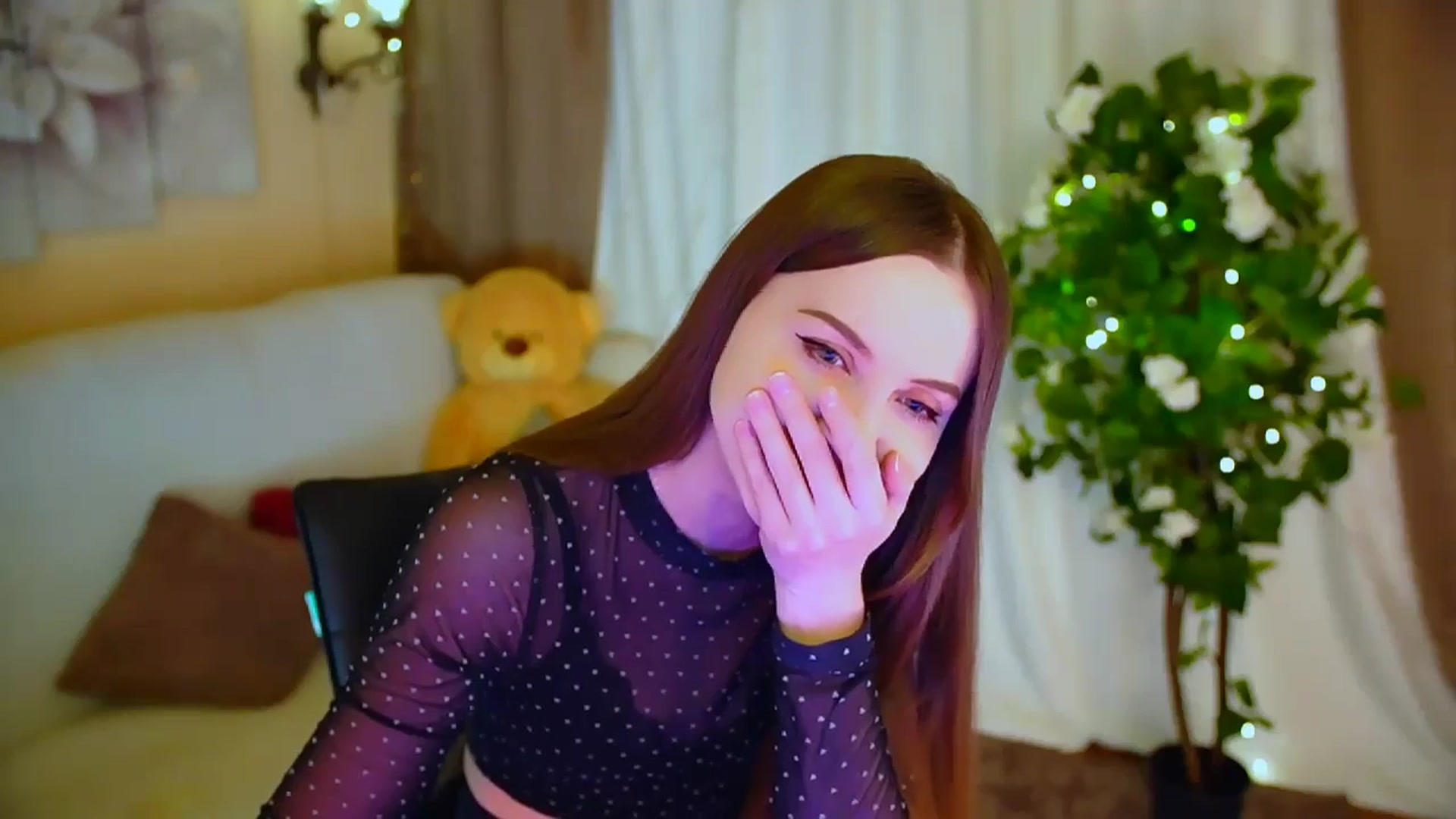 Gallery image thumbnail from Innocent_Soul's myfreecams stream on, 05/20/2024, 19:16 image 16 of 20