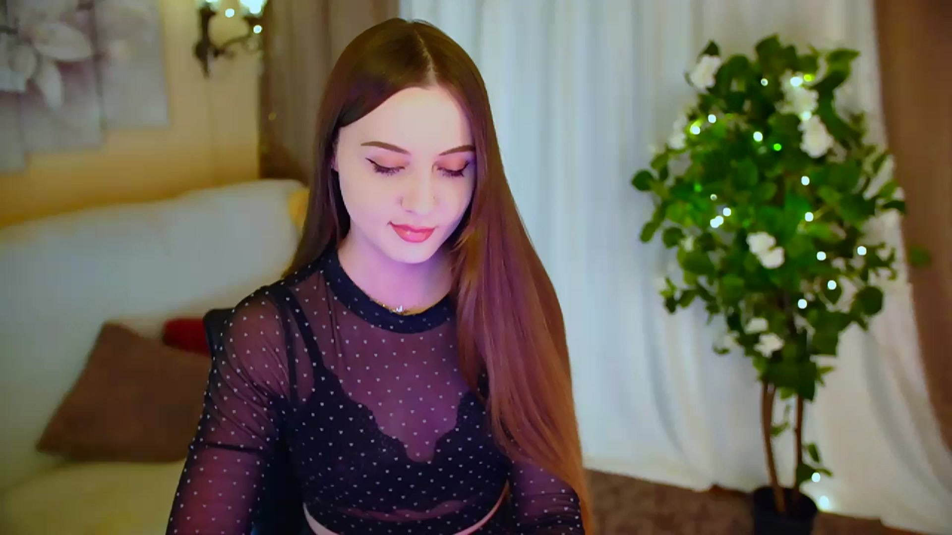 Gallery image thumbnail from Innocent_Soul's myfreecams stream on, 05/20/2024, 19:16 image 1 of 20