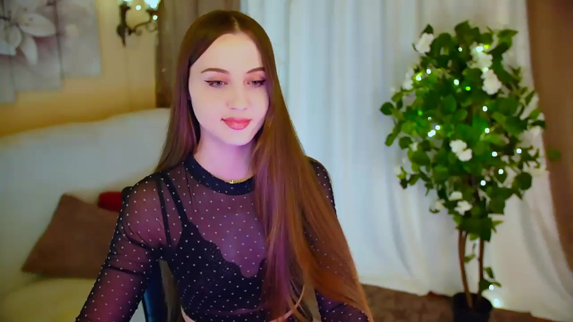 Gallery image thumbnail from Innocent_Soul's myfreecams stream on, 05/20/2024, 19:16 image 15 of 20